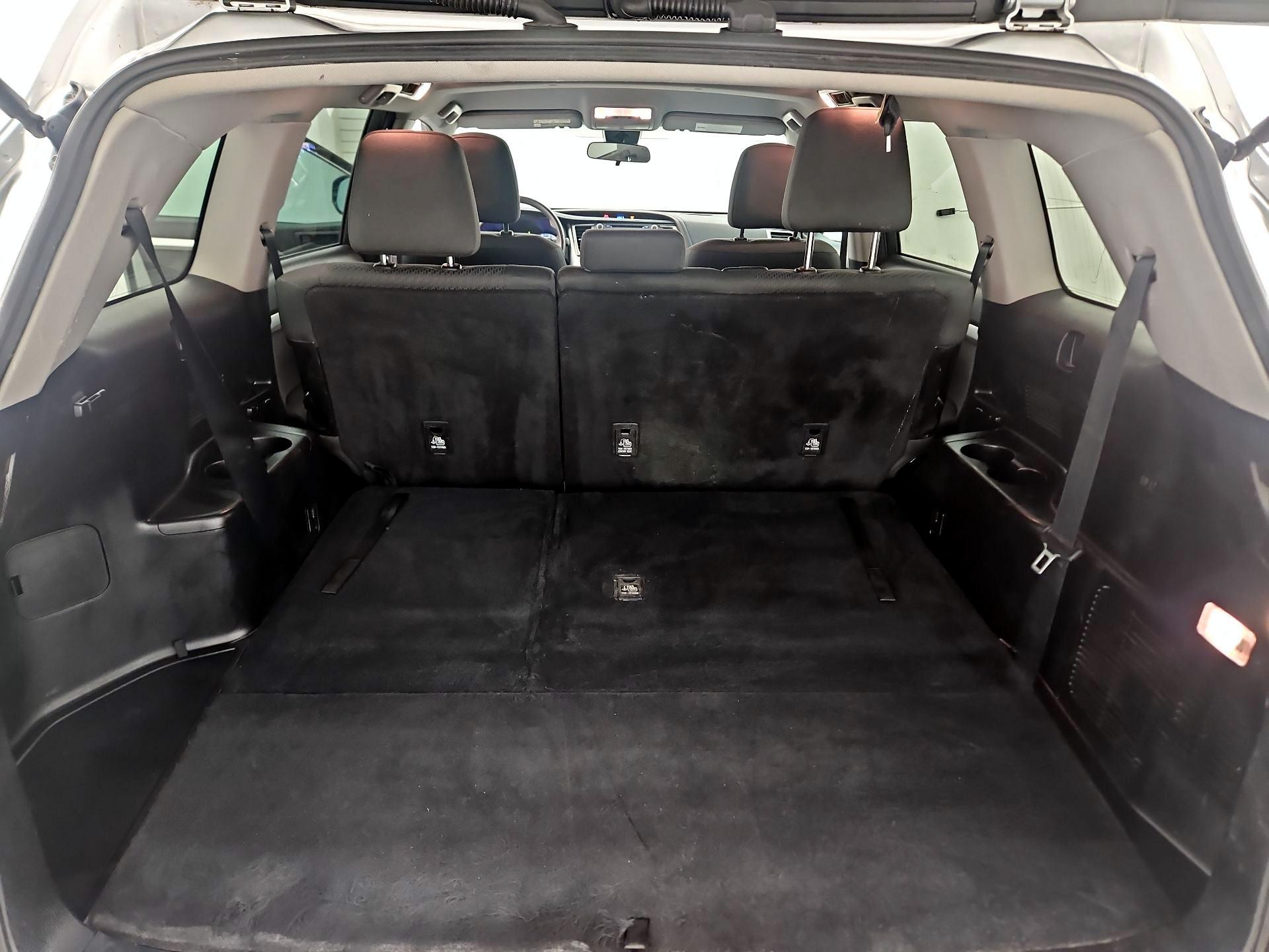 Thumbnail: 2017 Toyota Highlander - 20