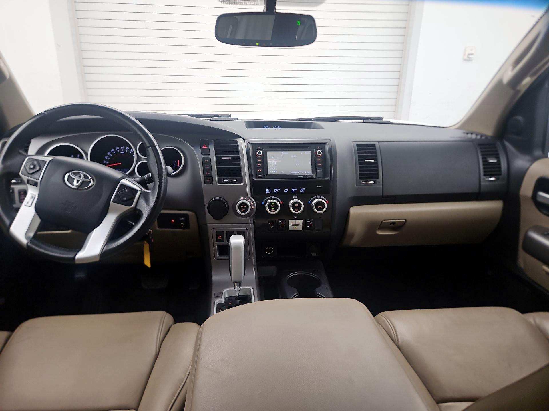 Thumbnail: 2014 Toyota Sequoia - 9