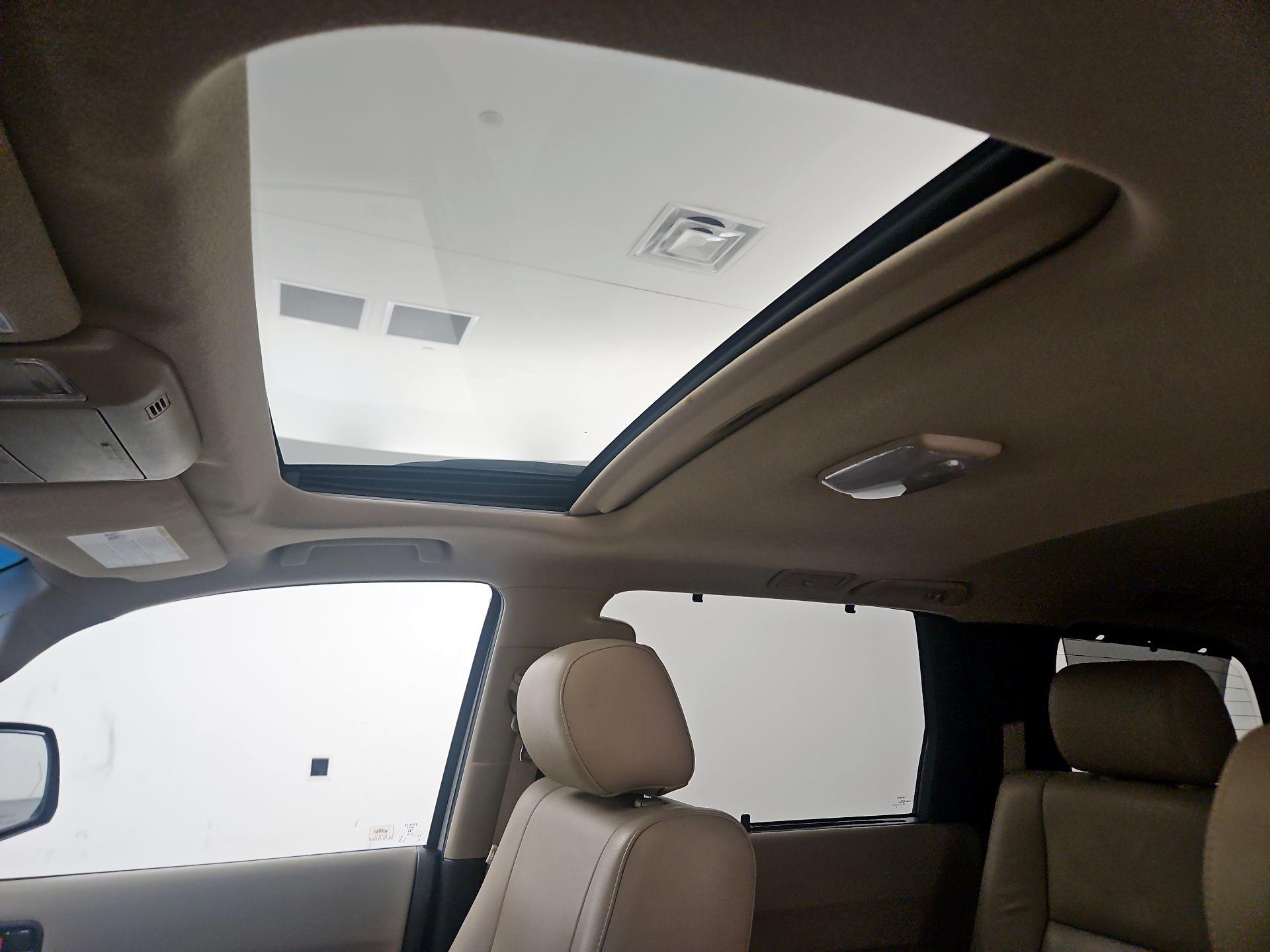 Thumbnail: 2014 Toyota Sequoia - 19