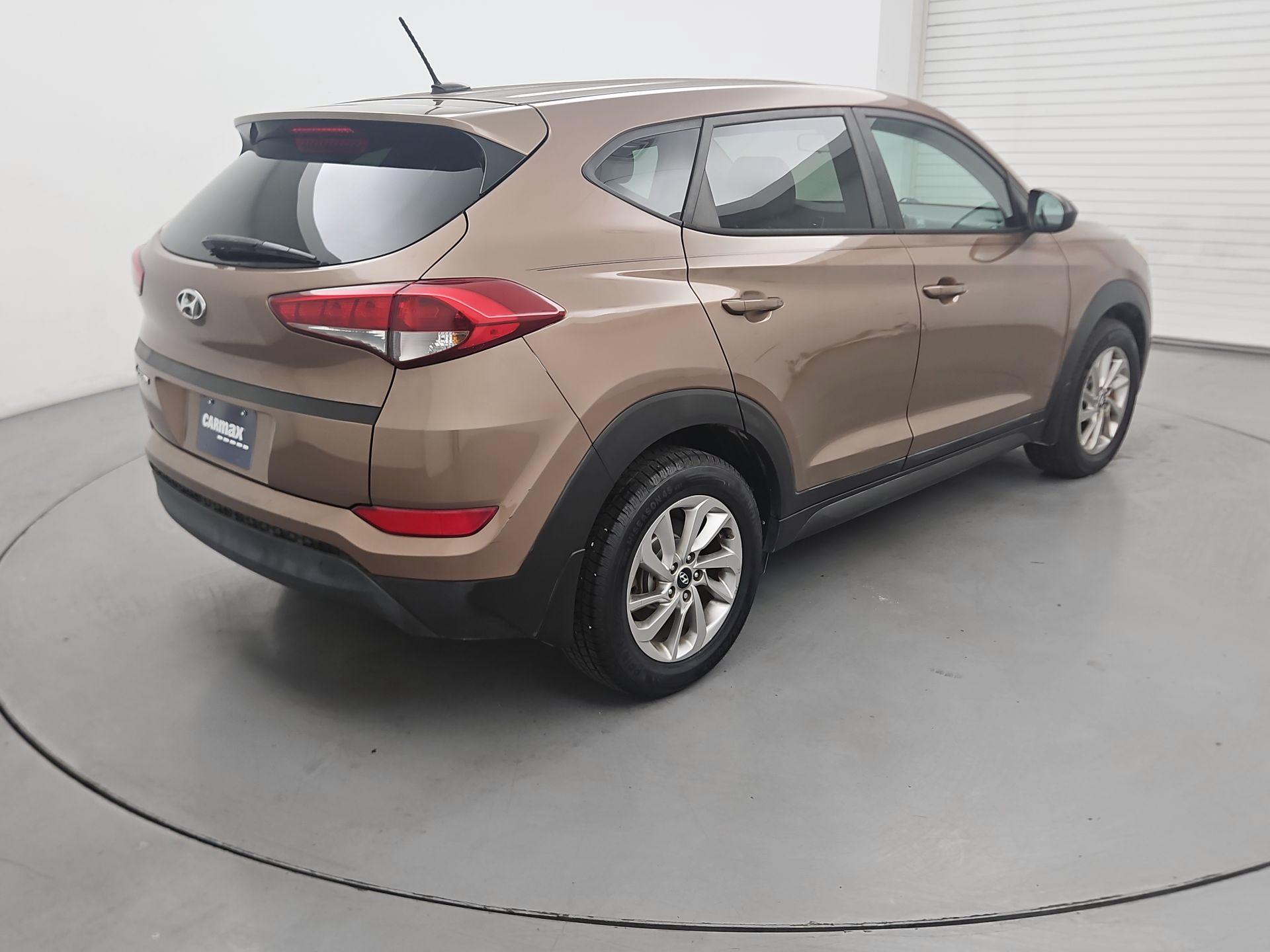 Thumbnail: 2017 Hyundai Tucson - 5