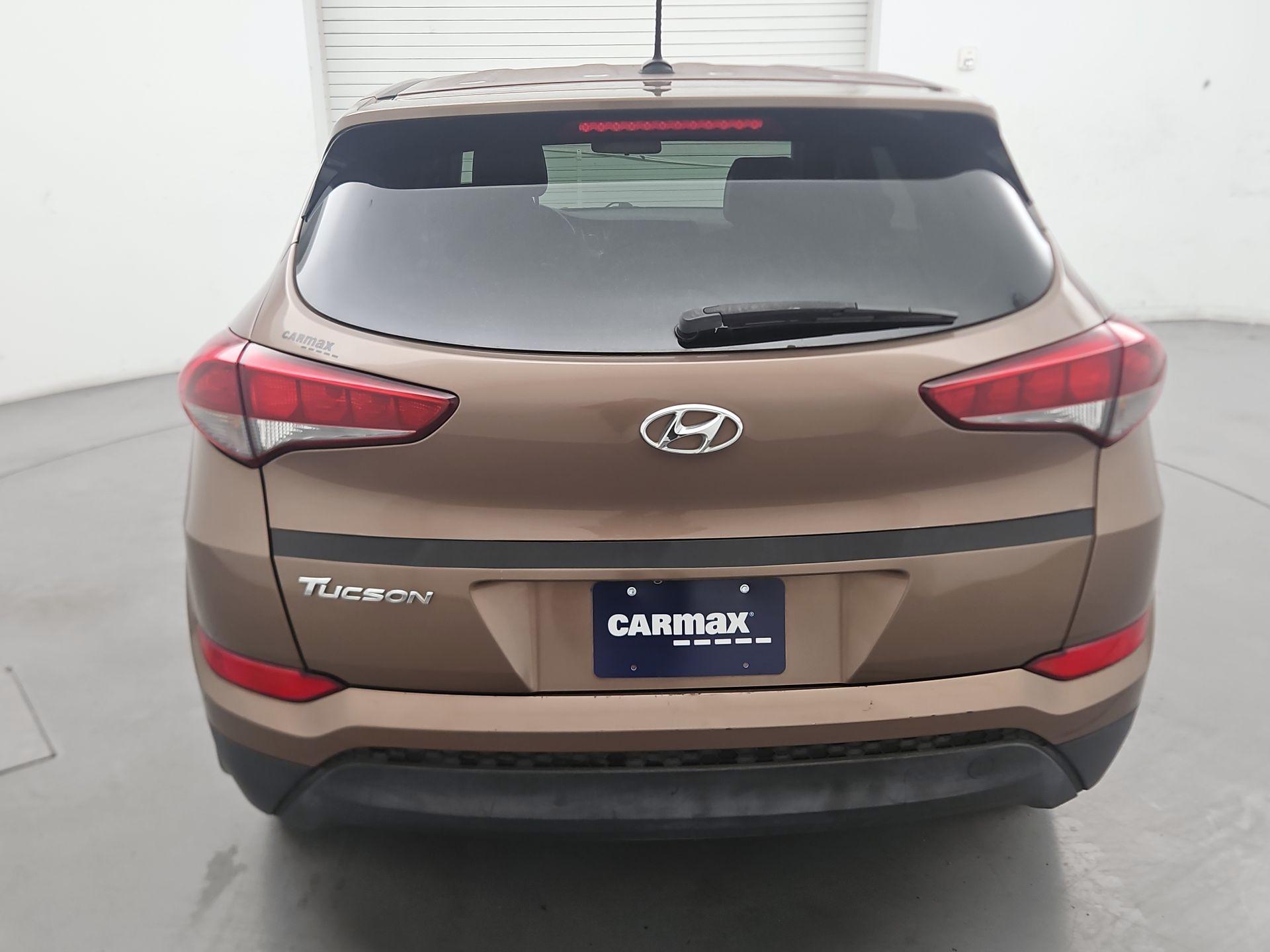 Thumbnail: 2017 Hyundai Tucson - 6