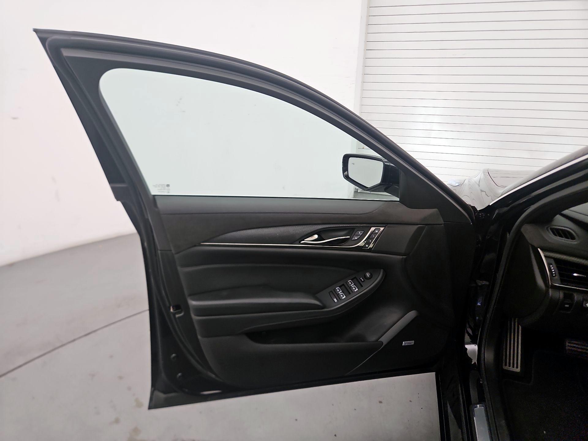 Thumbnail: 2016 Cadillac CTS - 12