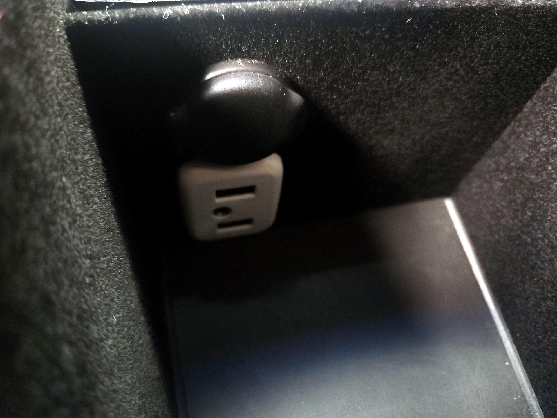 Thumbnail: 2016 Cadillac CTS - 18