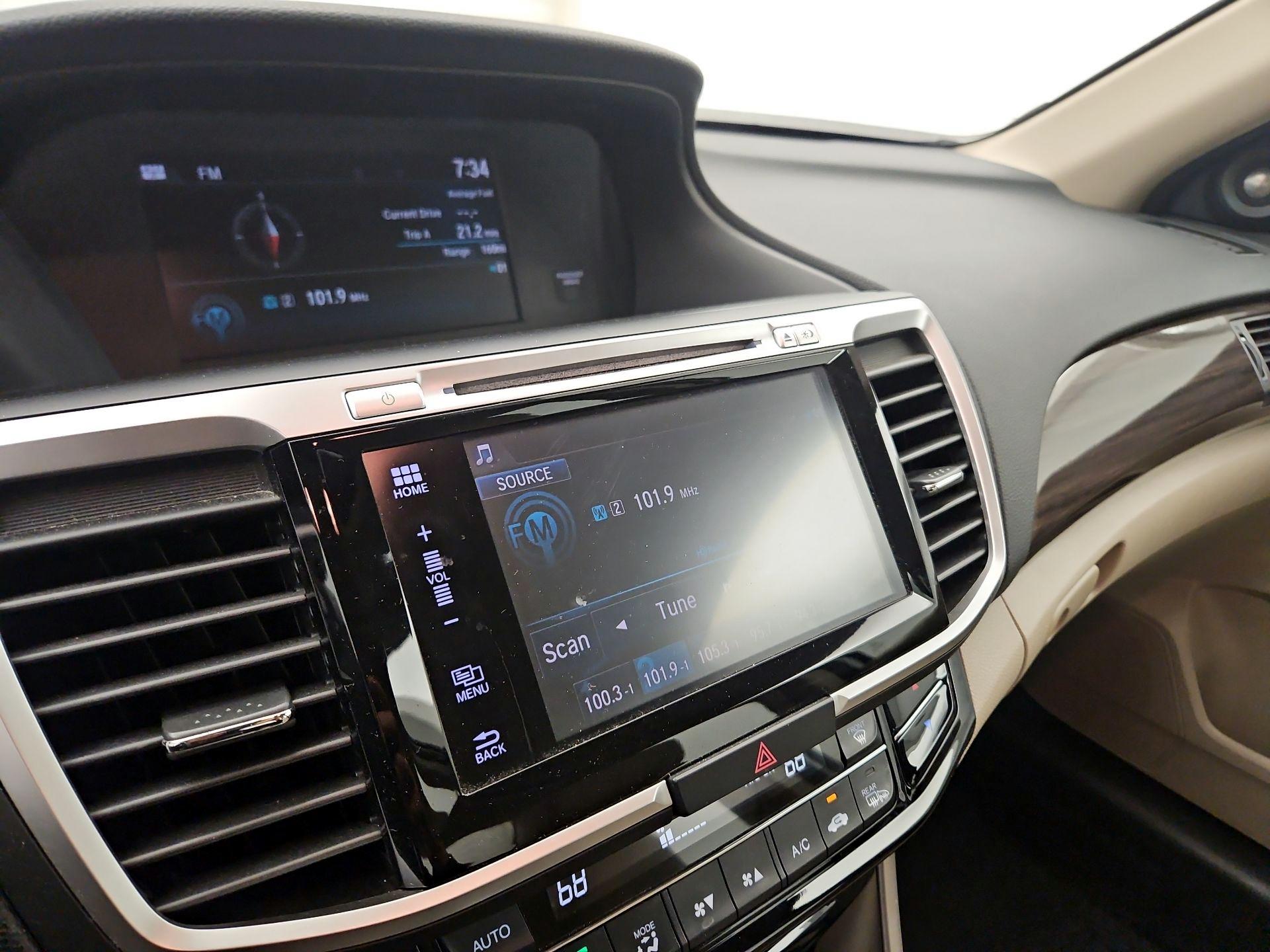 Thumbnail: 2017 Honda Accord - 13