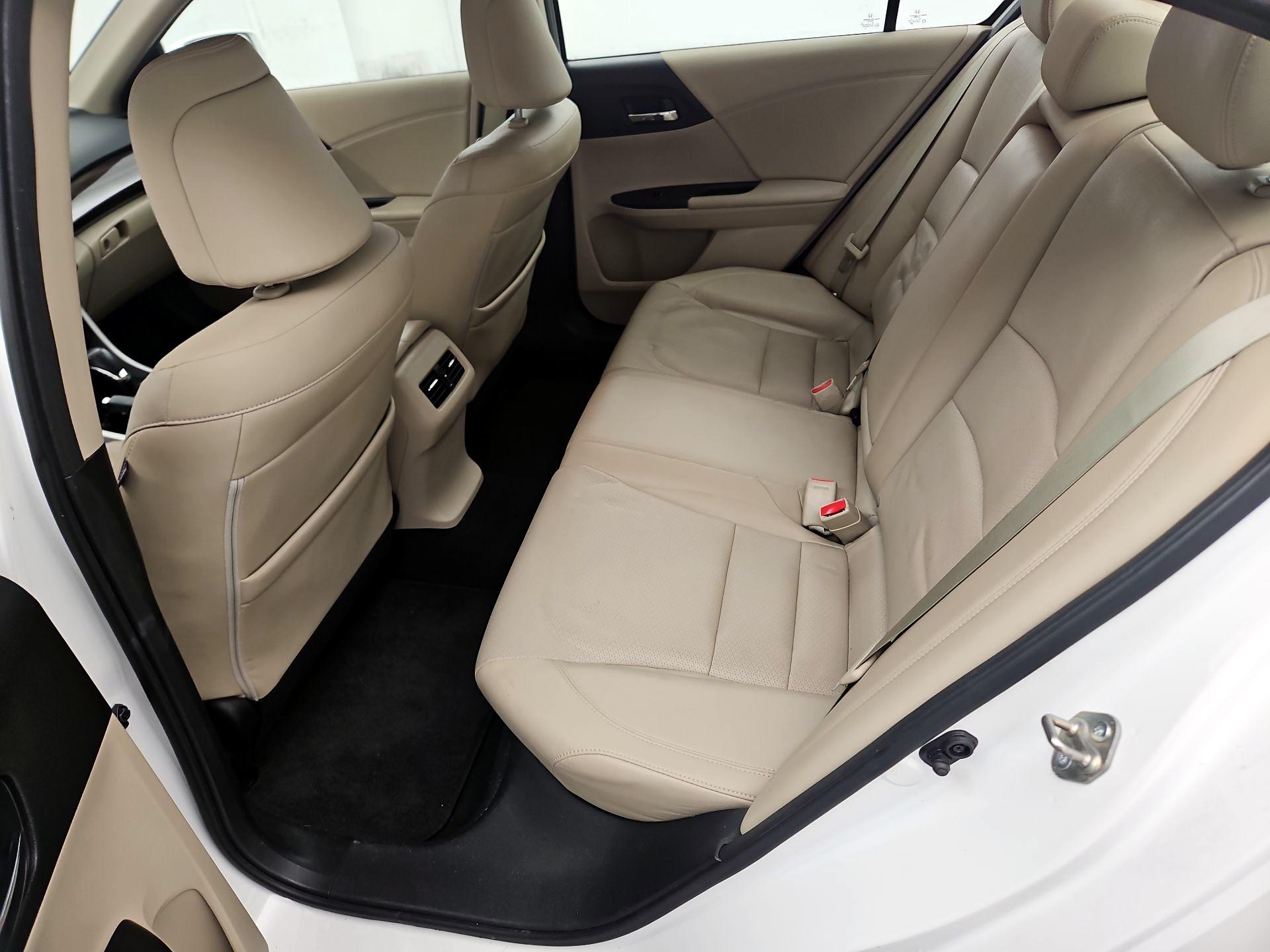 Thumbnail: 2017 Honda Accord - 16