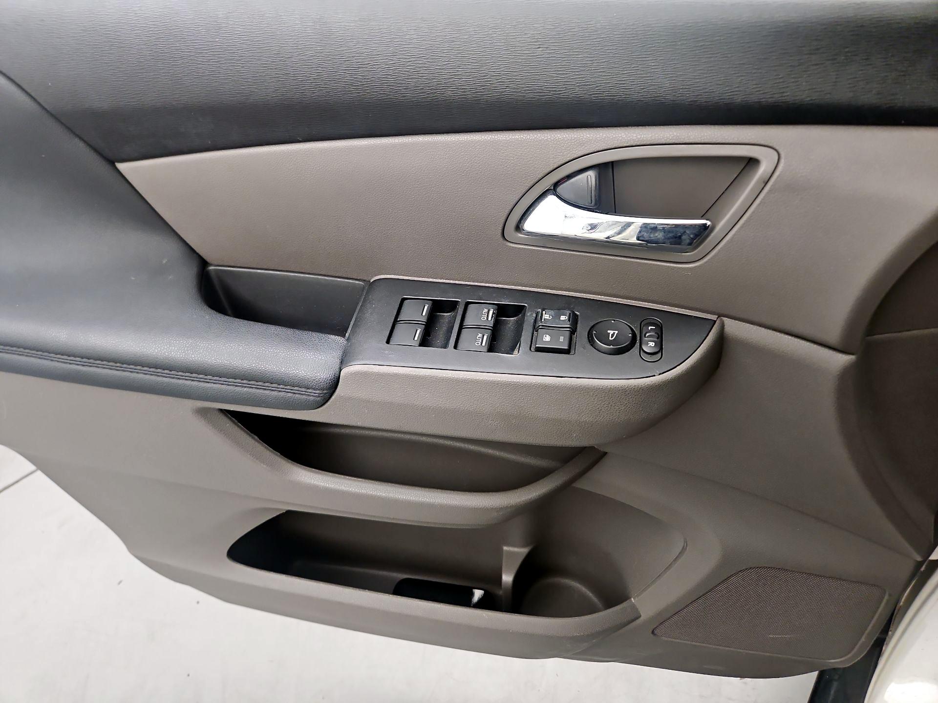 Thumbnail: 2016 Honda Odyssey - 12