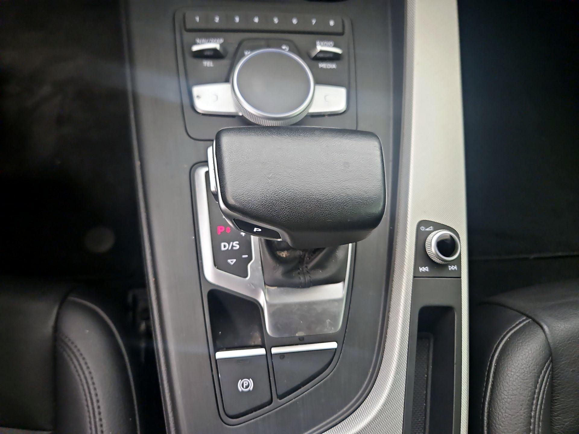 Thumbnail: 2017 Audi A4 - 17