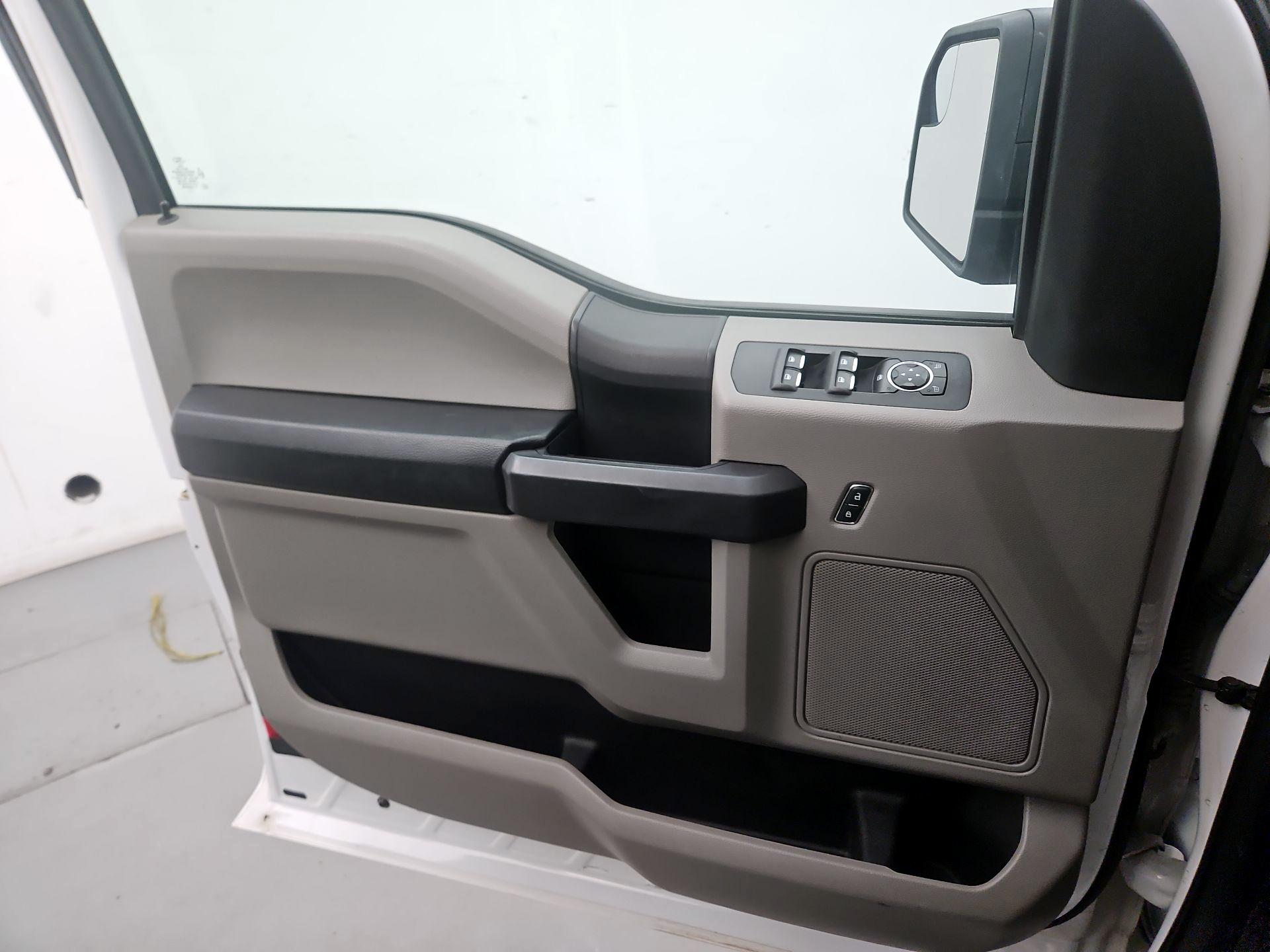 Thumbnail: 2017 Ford F-150 - 12