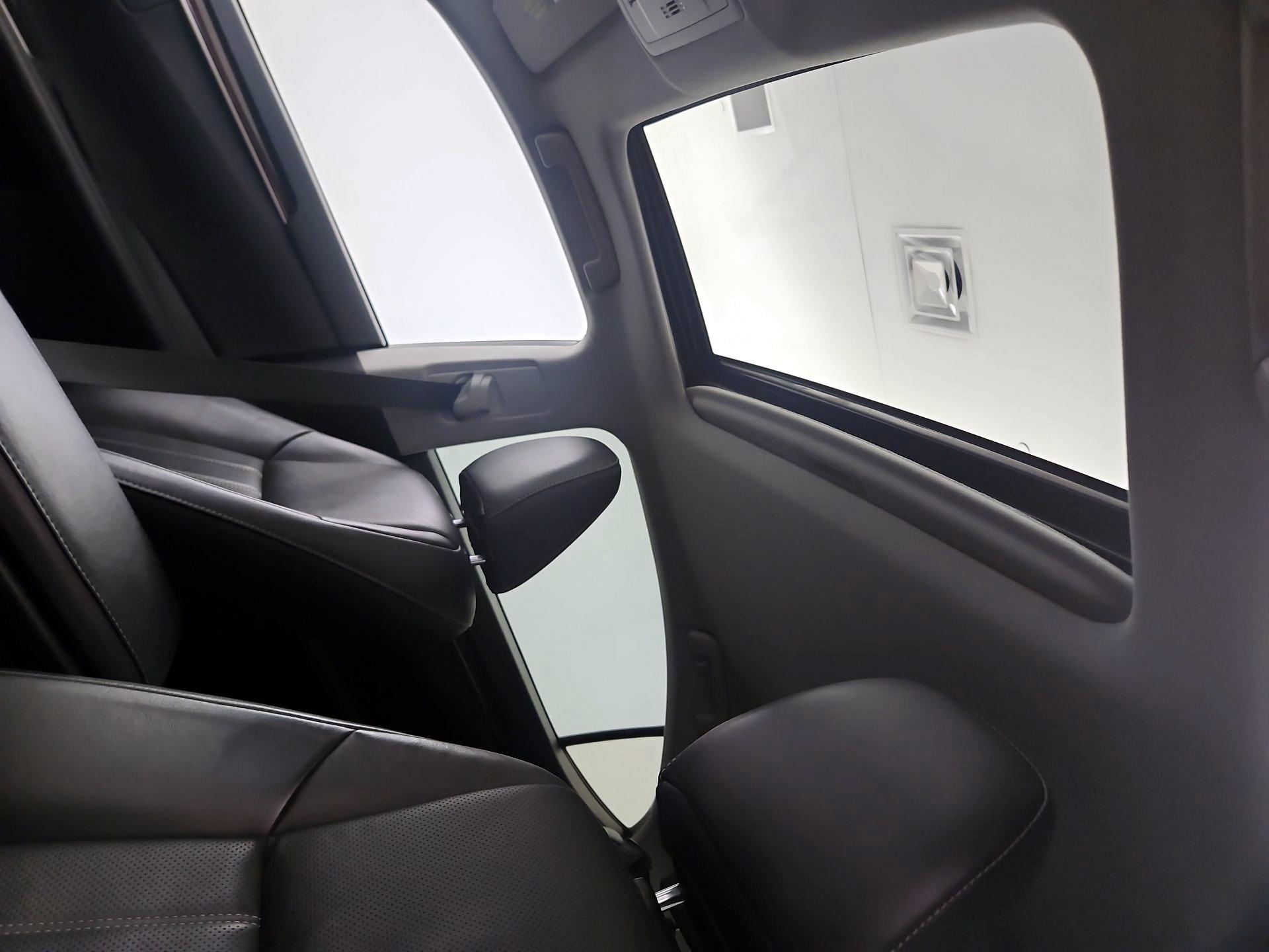 Thumbnail: 2018 Lexus ES - 17