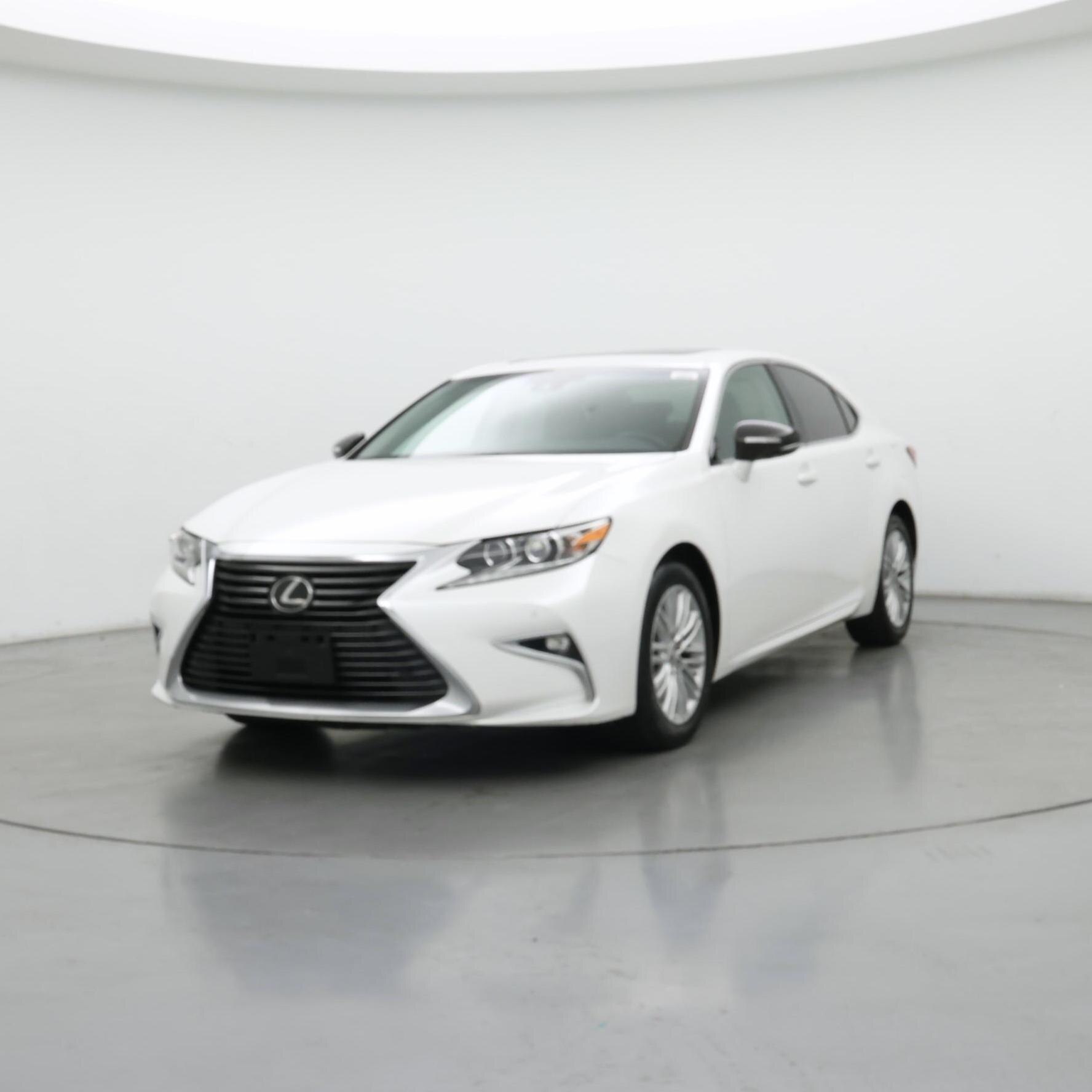 Thumbnail: 2018 Lexus ES - 4