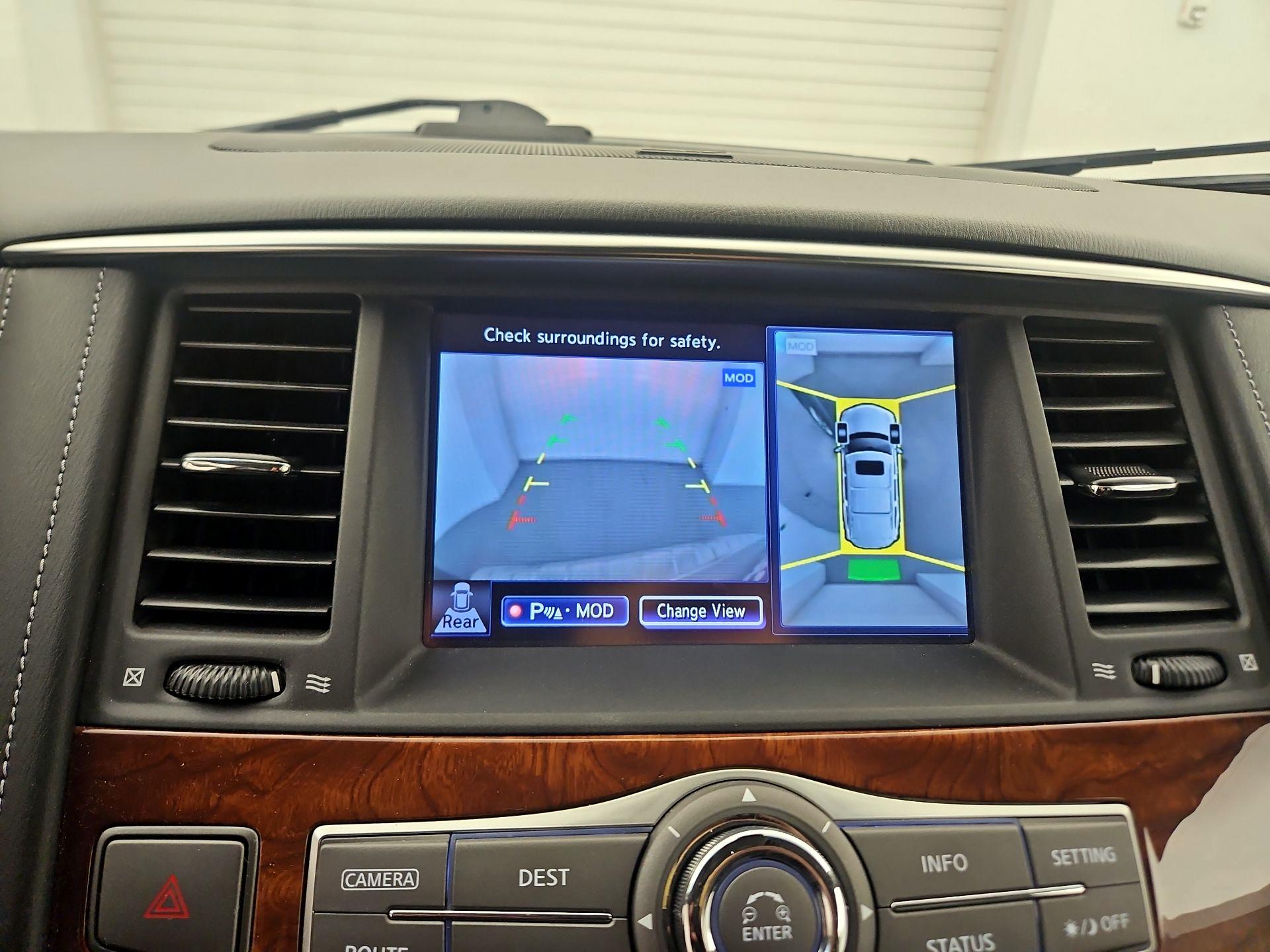 Thumbnail: 2017 INFINITI QX80 - 14