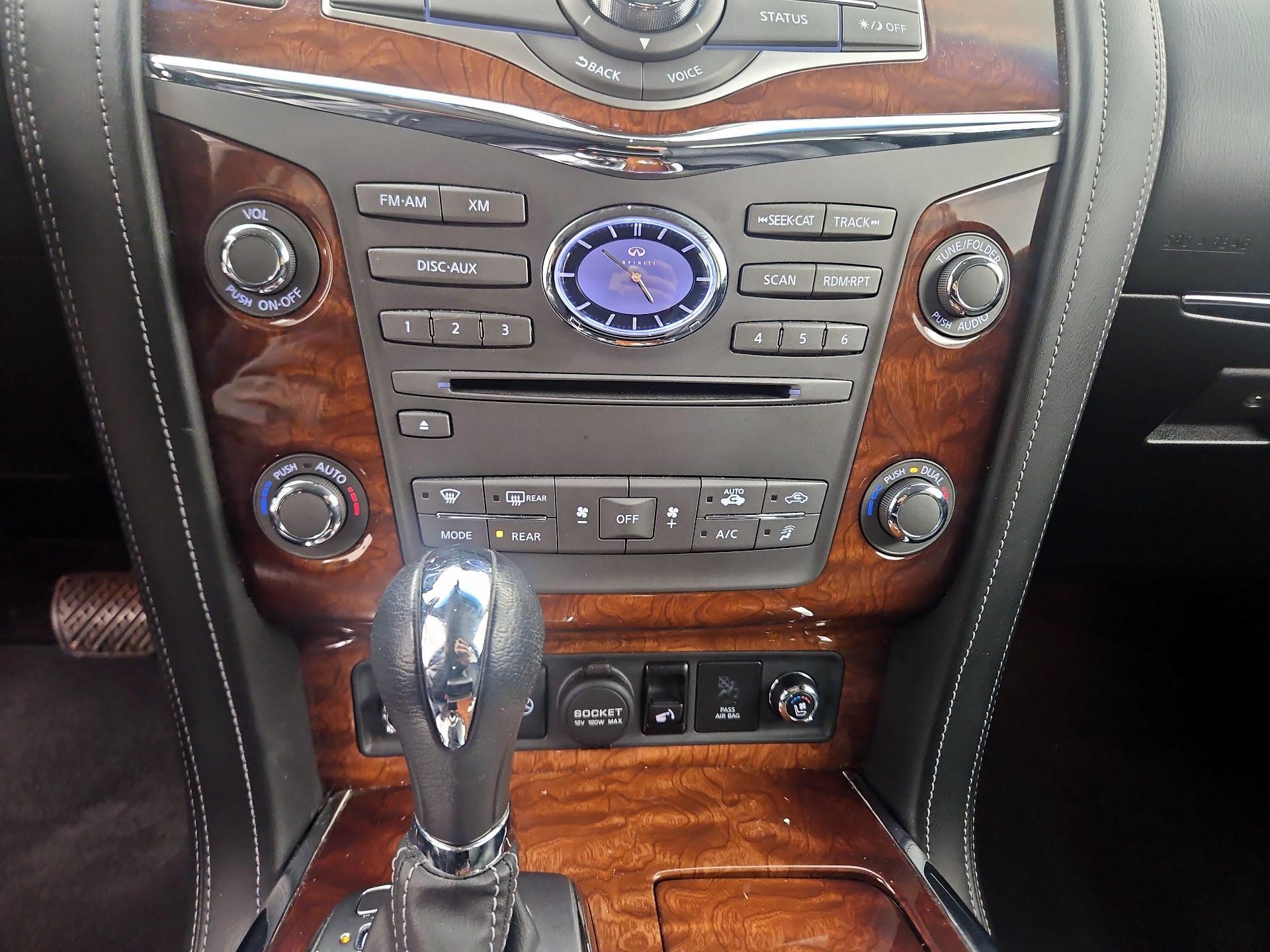 Thumbnail: 2017 INFINITI QX80 - 16