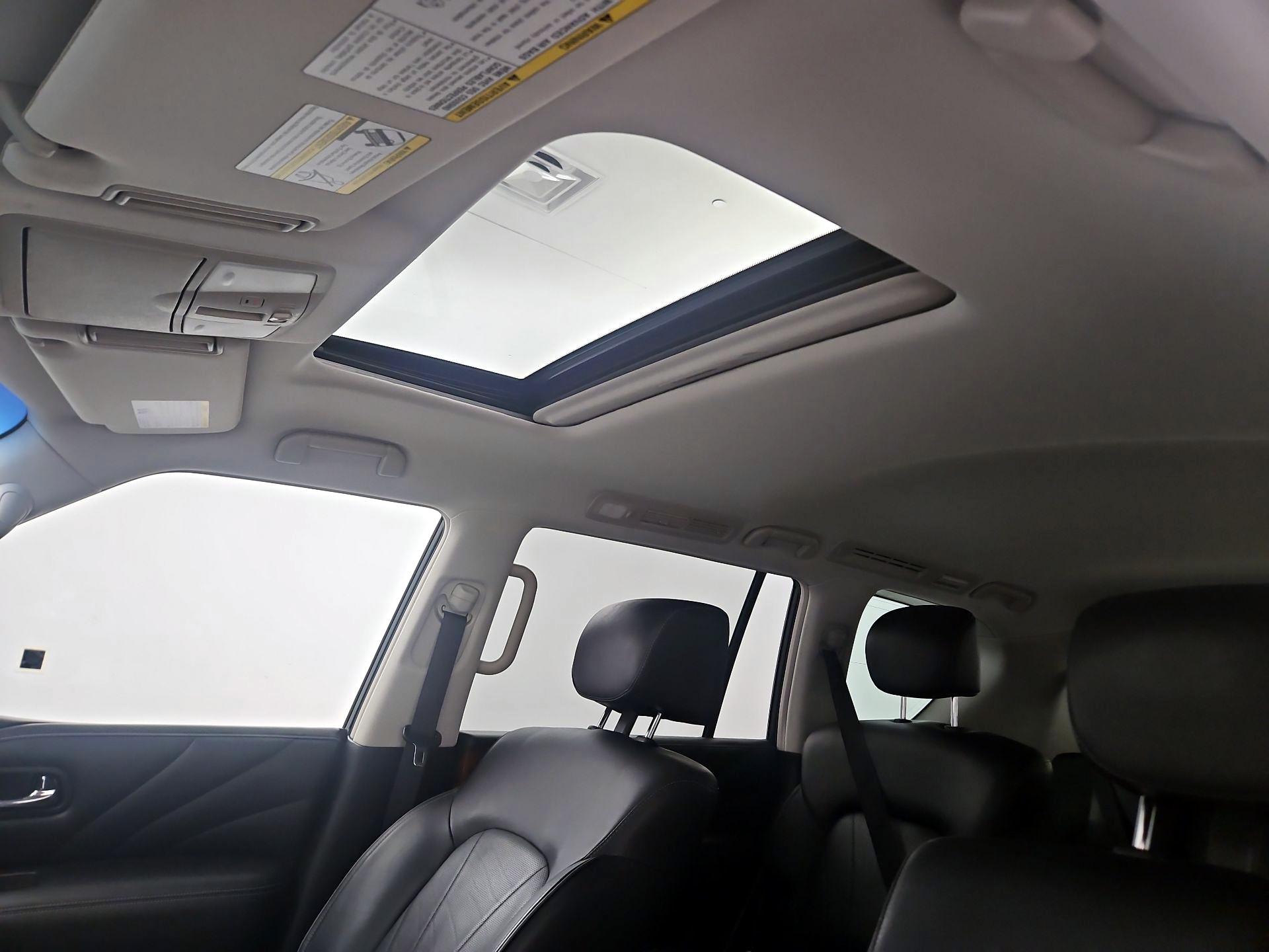 Thumbnail: 2017 INFINITI QX80 - 19