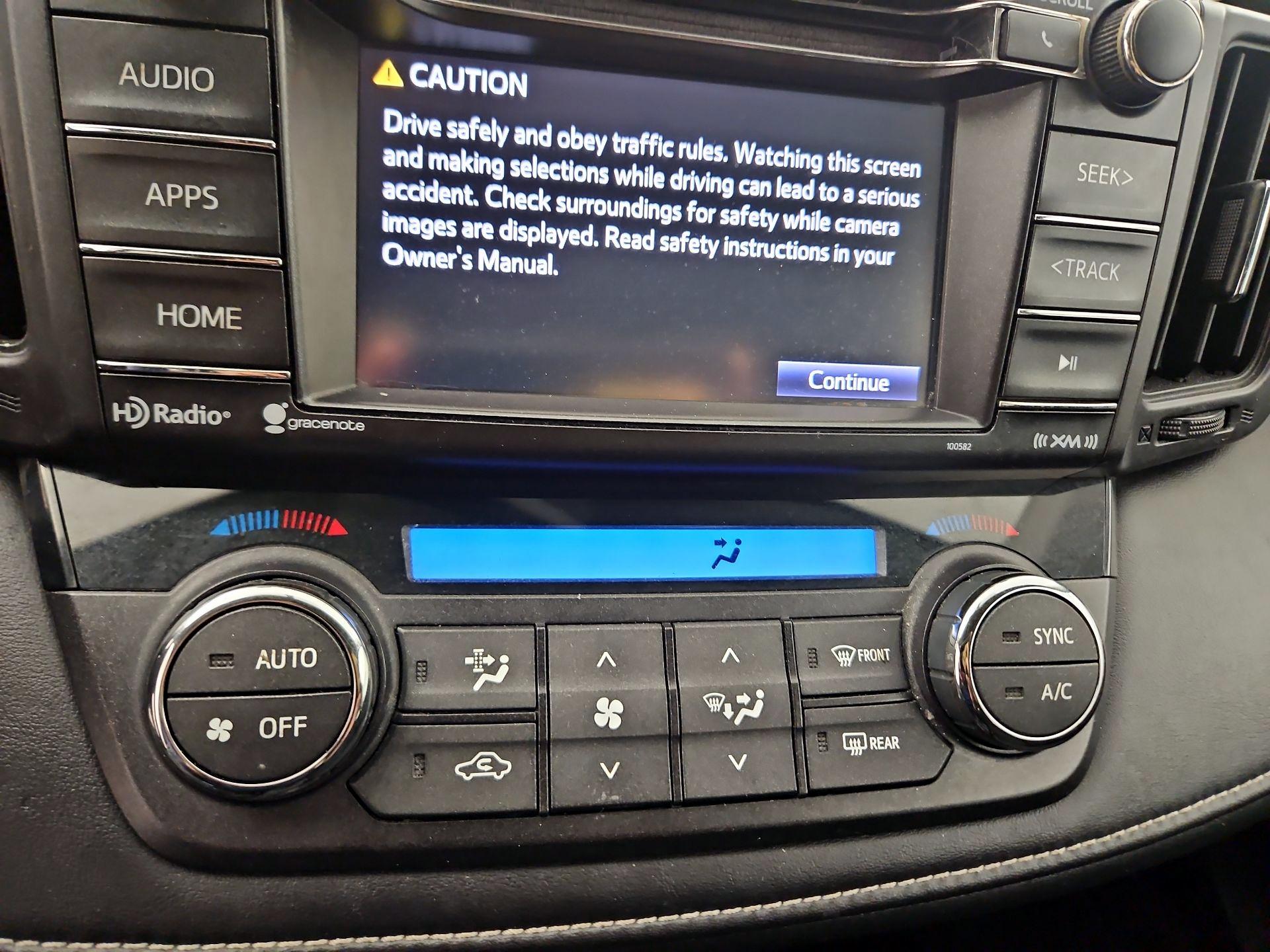 Thumbnail: 2016 Toyota RAV4 - 16