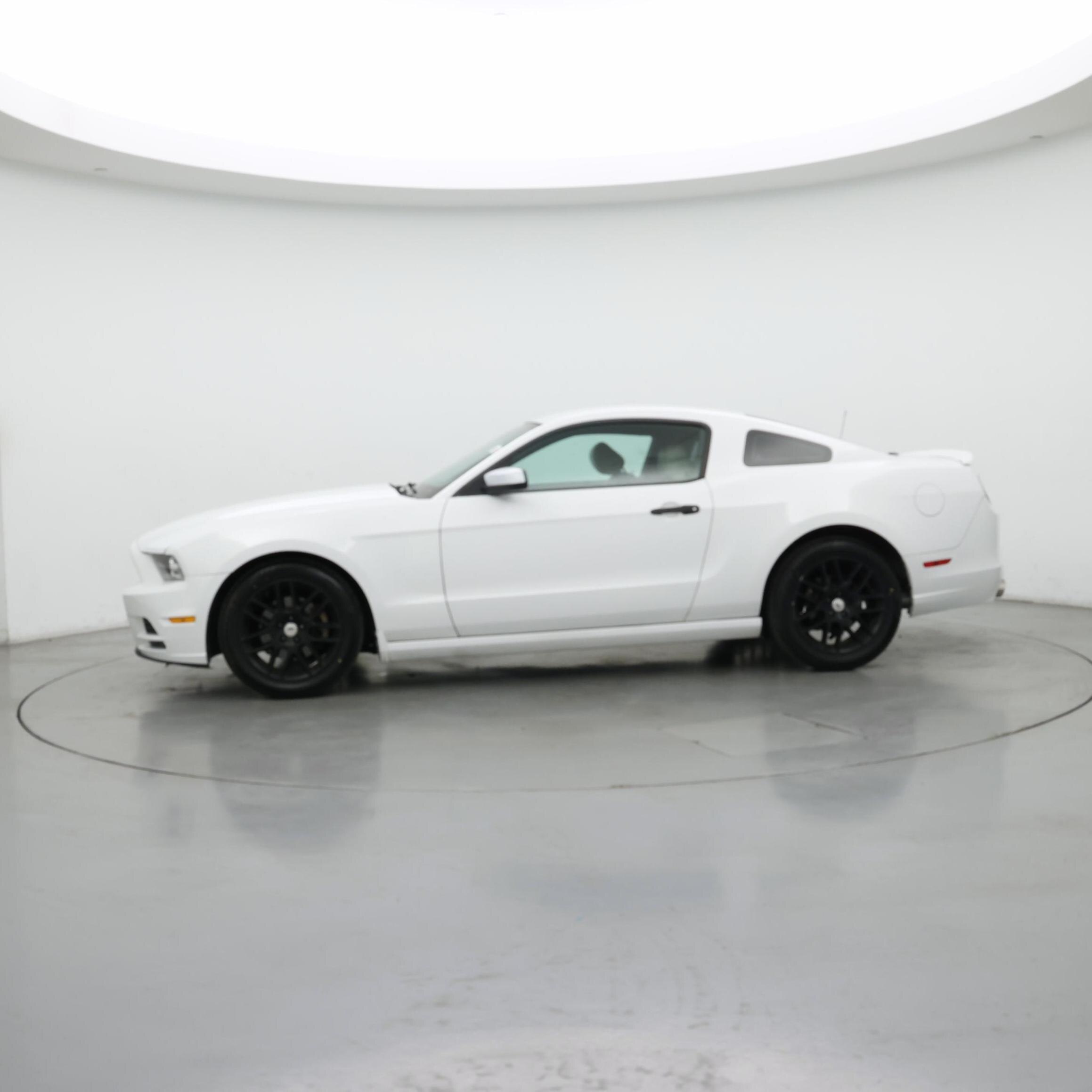 Thumbnail: 2014 Ford Mustang - 3