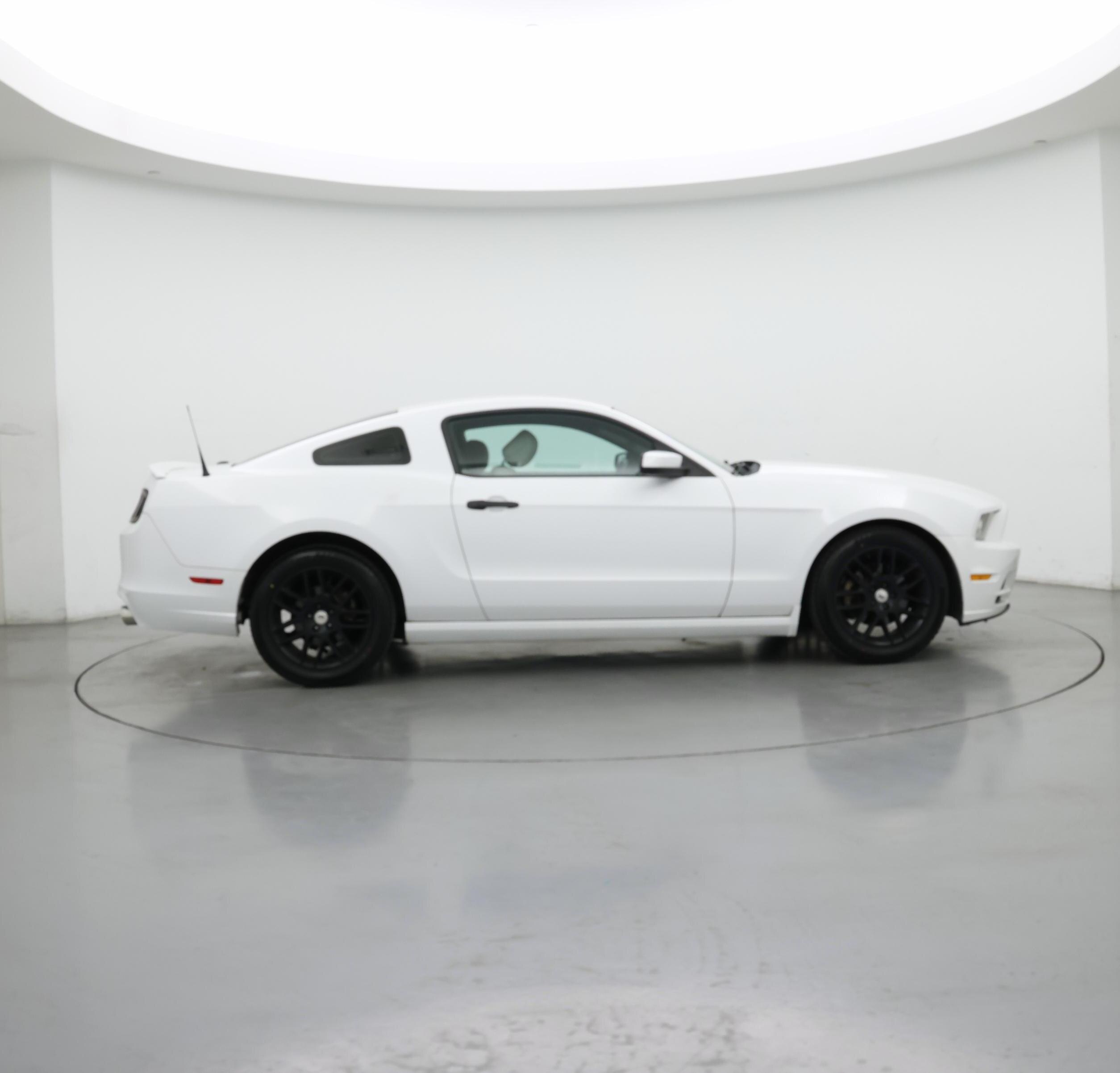 Thumbnail: 2014 Ford Mustang - 7