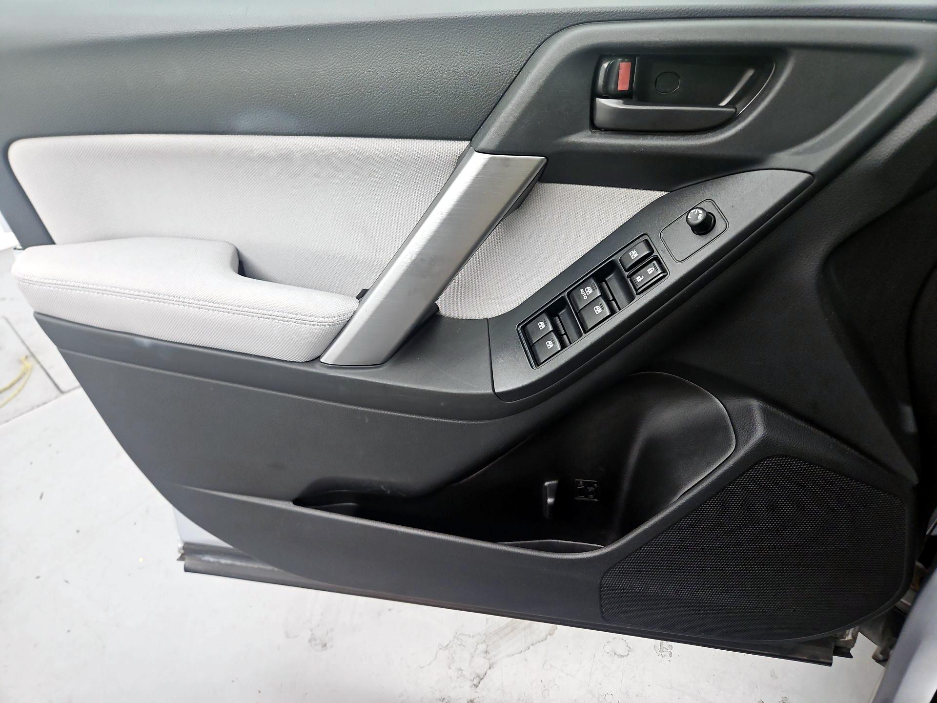 Thumbnail: 2014 Subaru Forester - 12