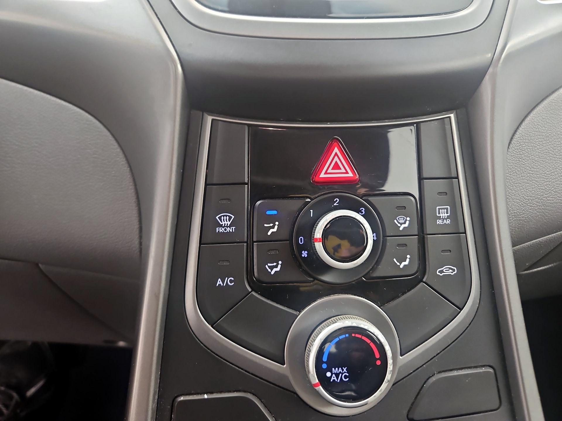 Thumbnail: 2016 Hyundai Elantra - 16