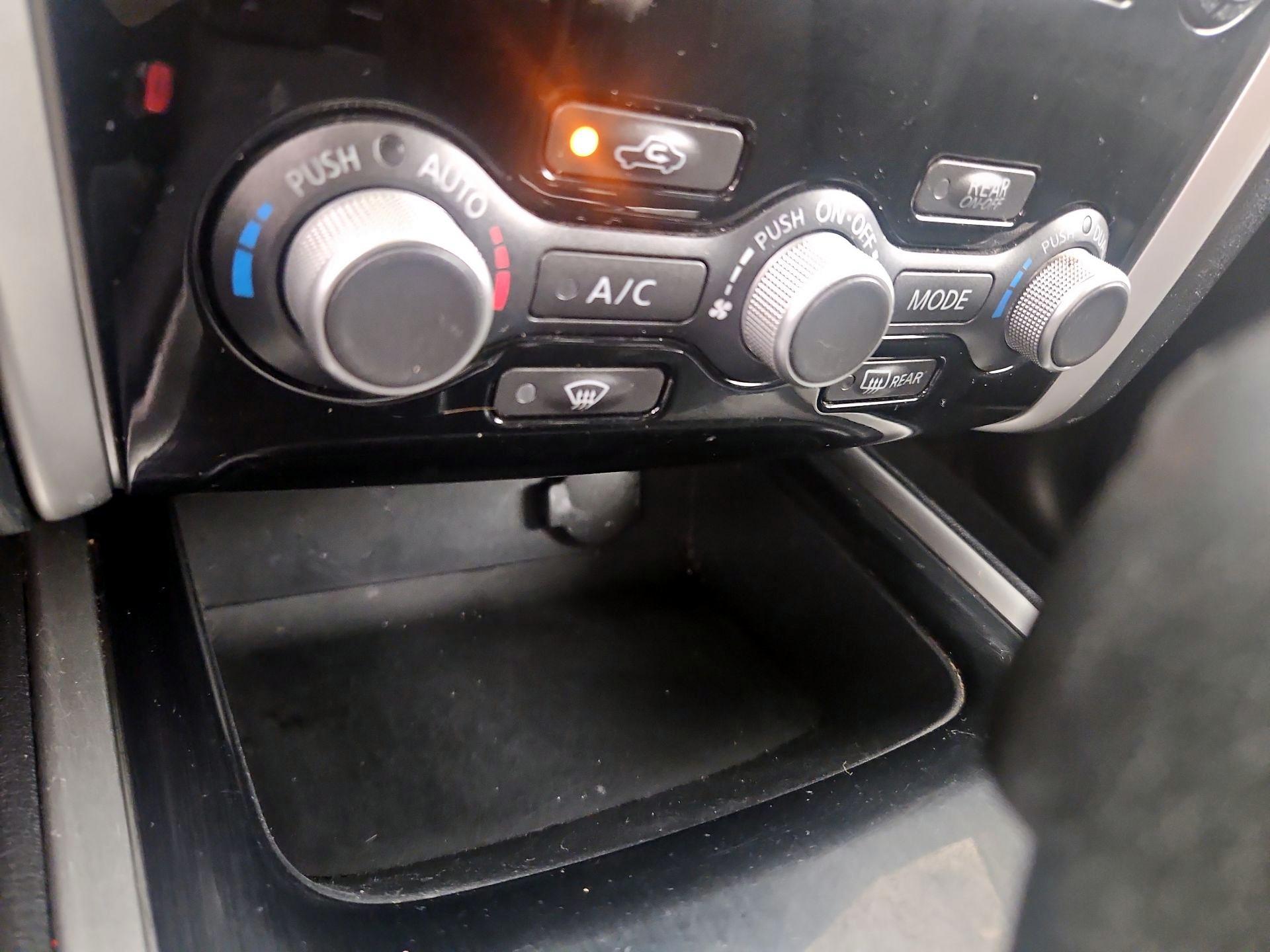 Thumbnail: 2017 Nissan Pathfinder - 15