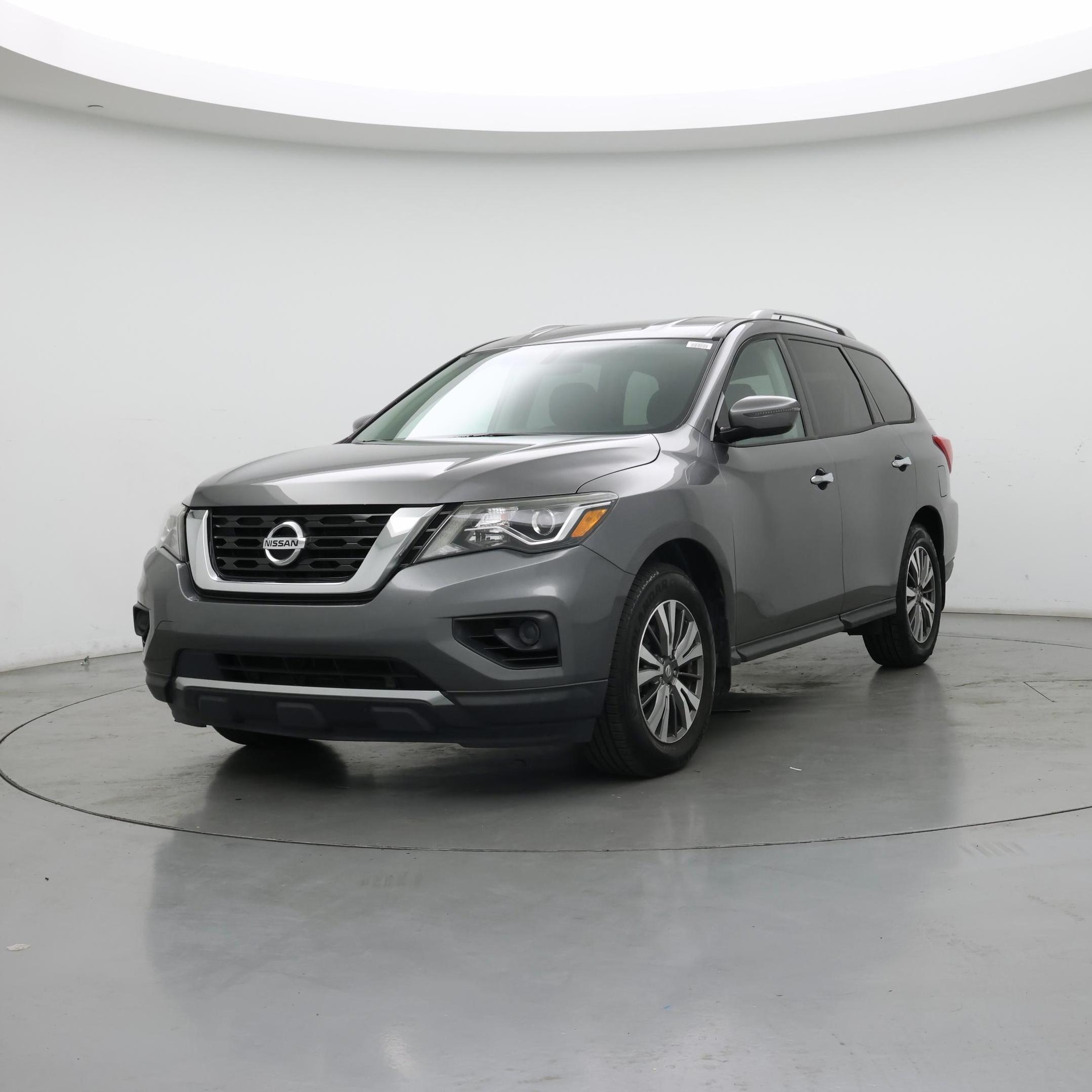 Thumbnail: 2017 Nissan Pathfinder - 4