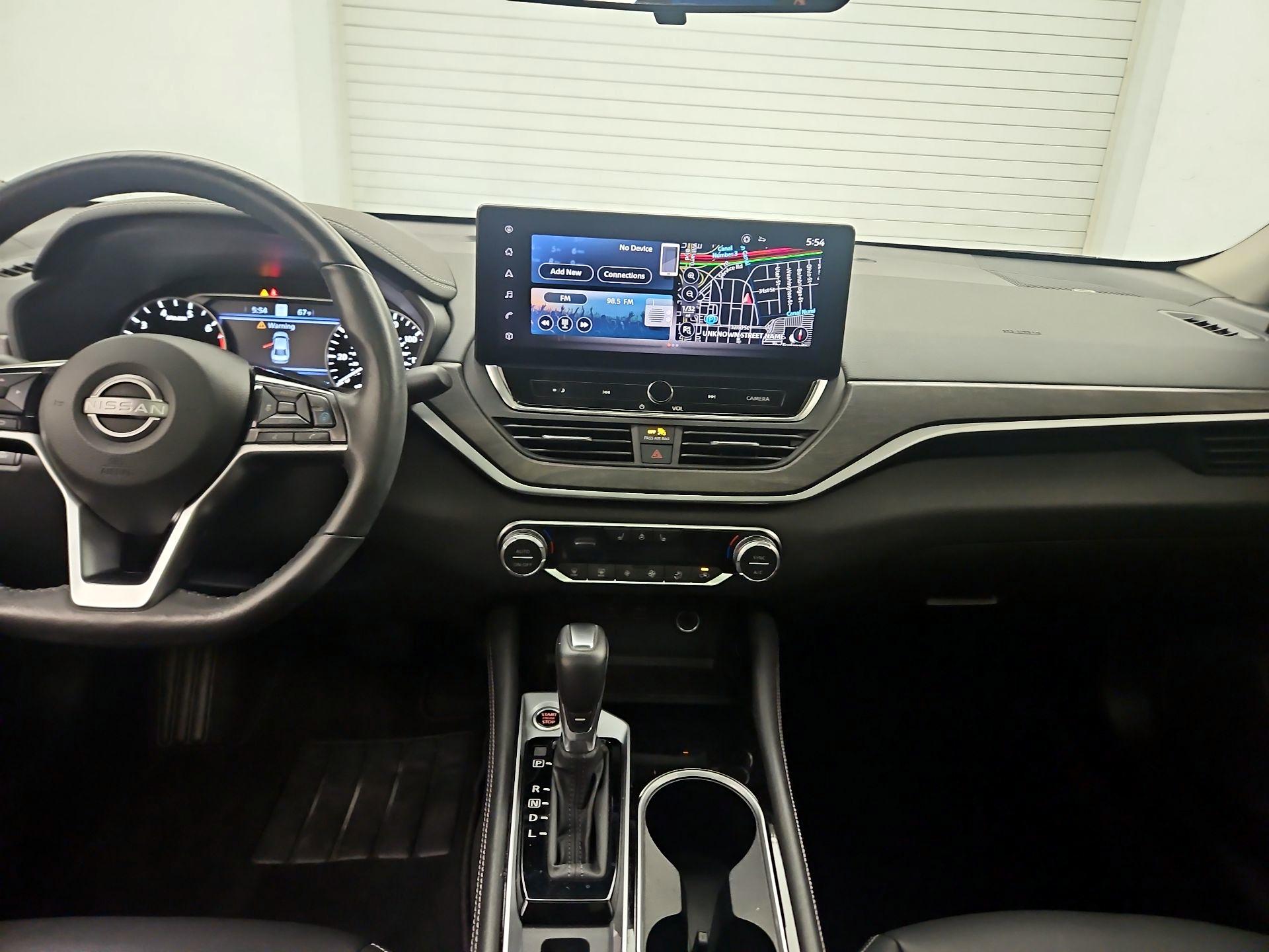 Thumbnail: 2023 Nissan Altima - 9