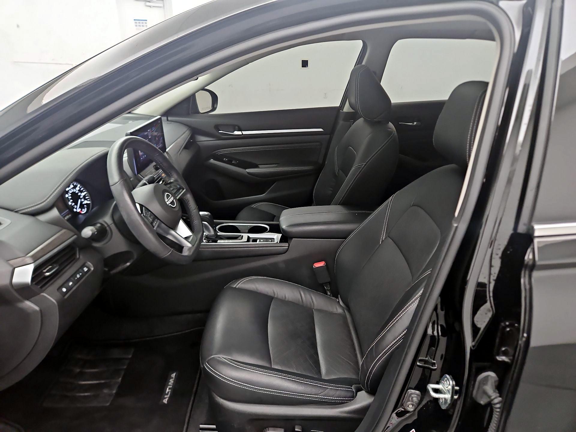 Thumbnail: 2023 Nissan Altima - 11