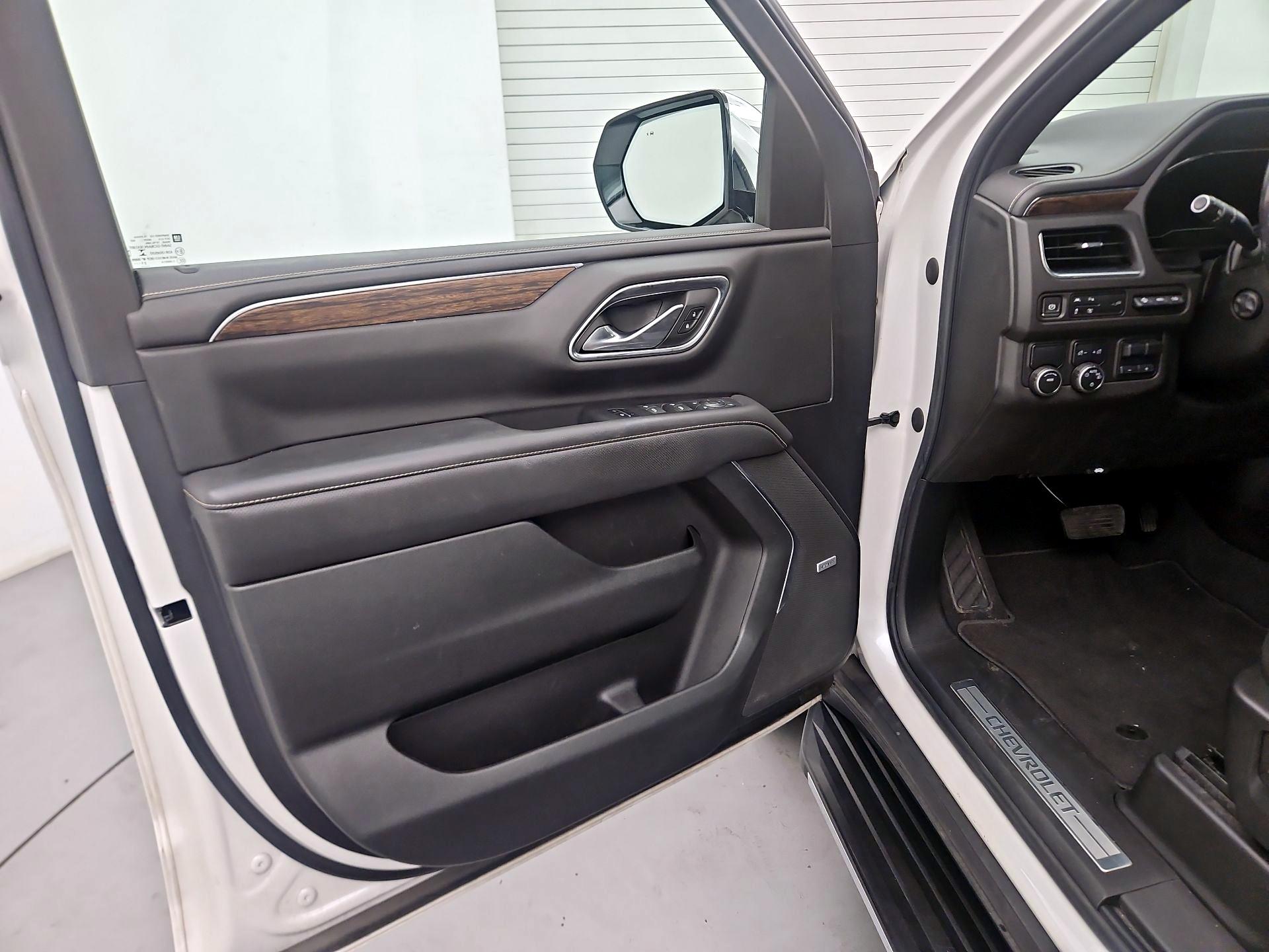 Thumbnail: 2022 Chevrolet Tahoe - 12