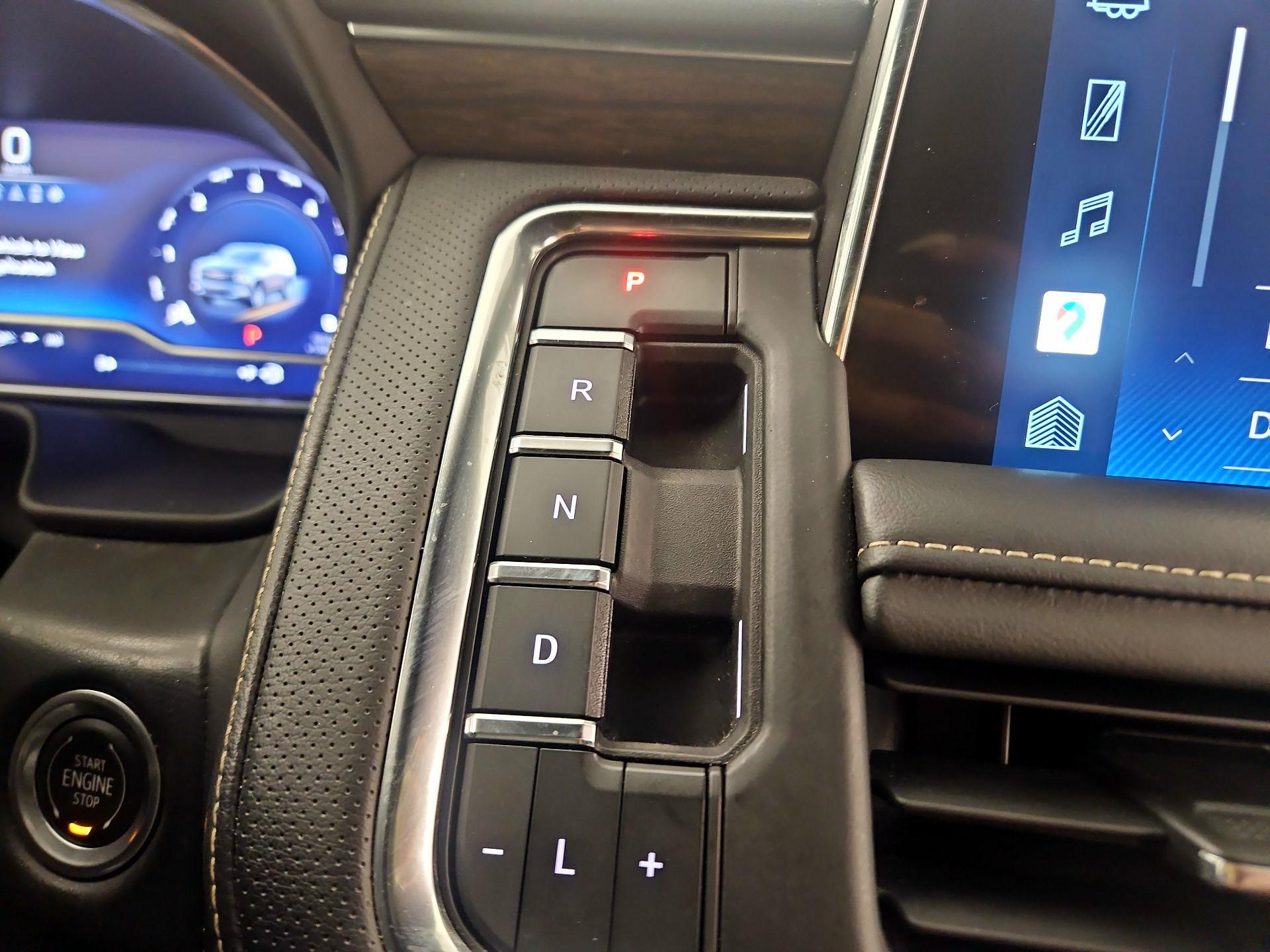 Thumbnail: 2022 Chevrolet Tahoe - 17