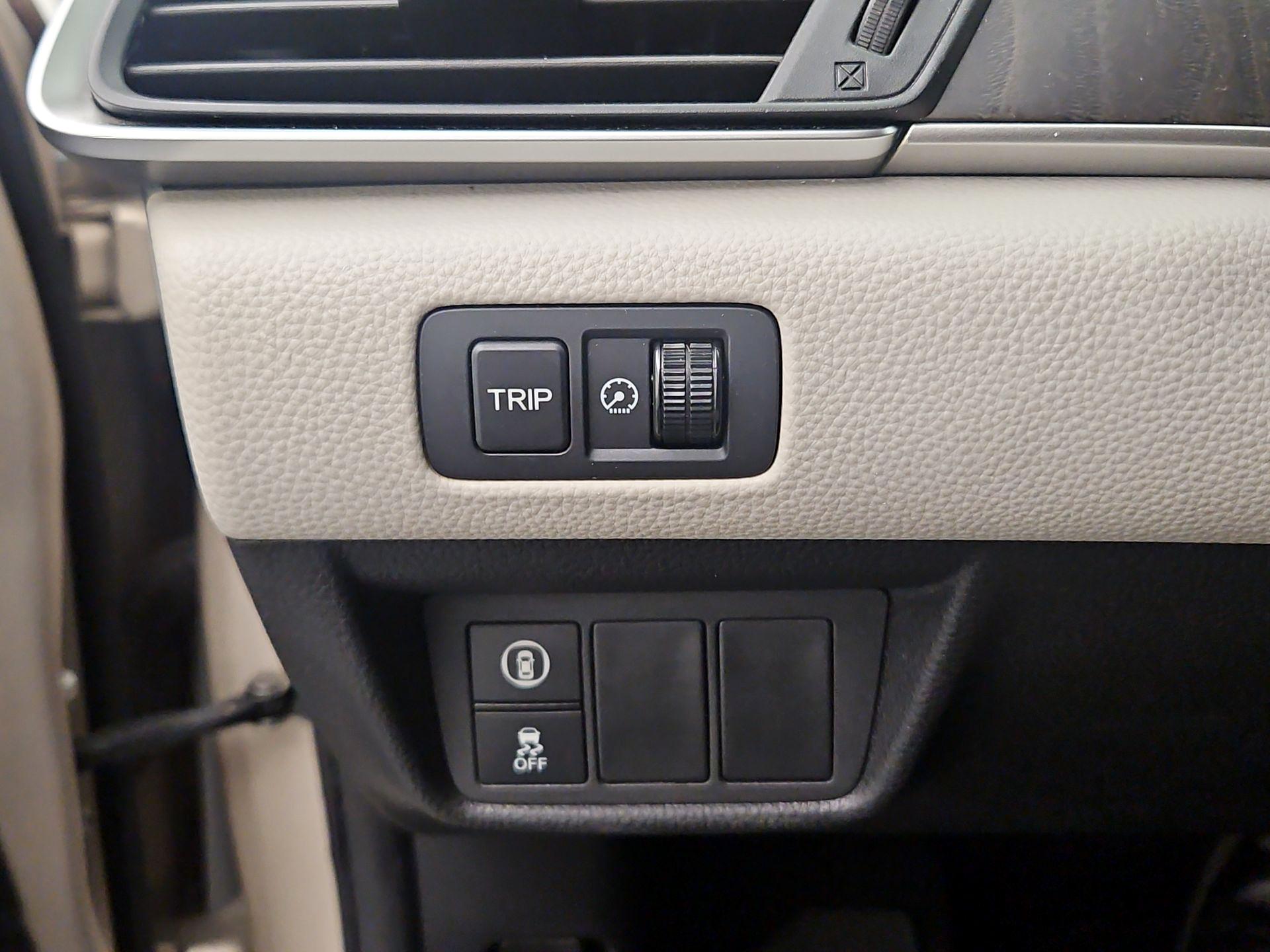 Thumbnail: 2018 Honda Accord - 13