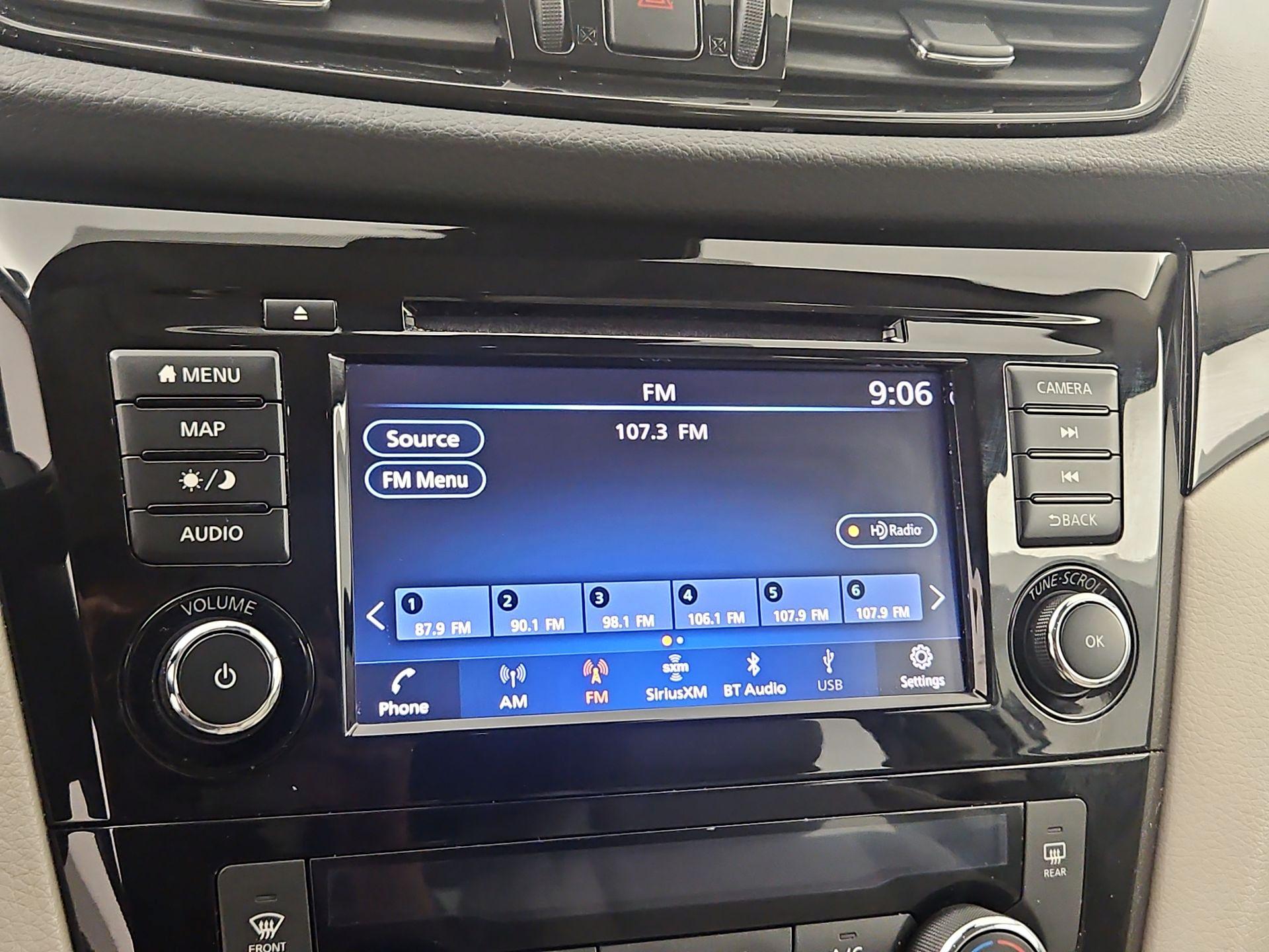 Thumbnail: 2022 Nissan Rogue Sport - 16