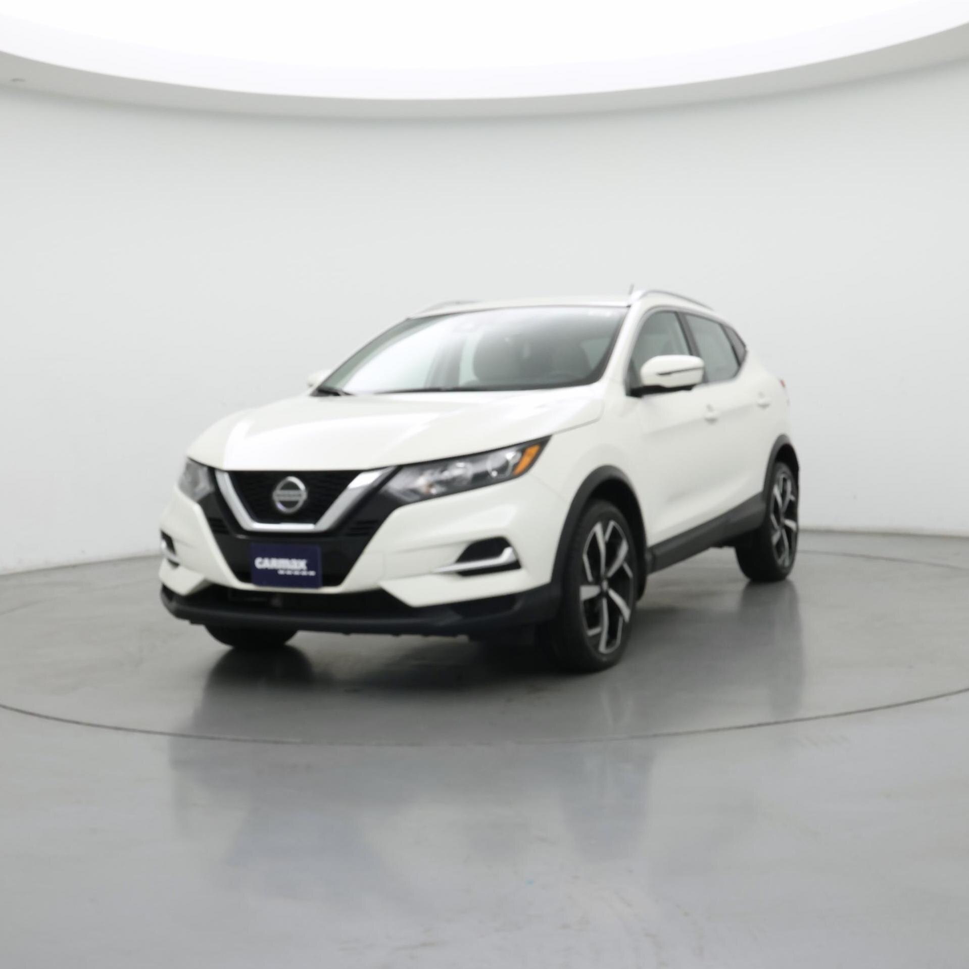 Thumbnail: 2022 Nissan Rogue Sport - 4