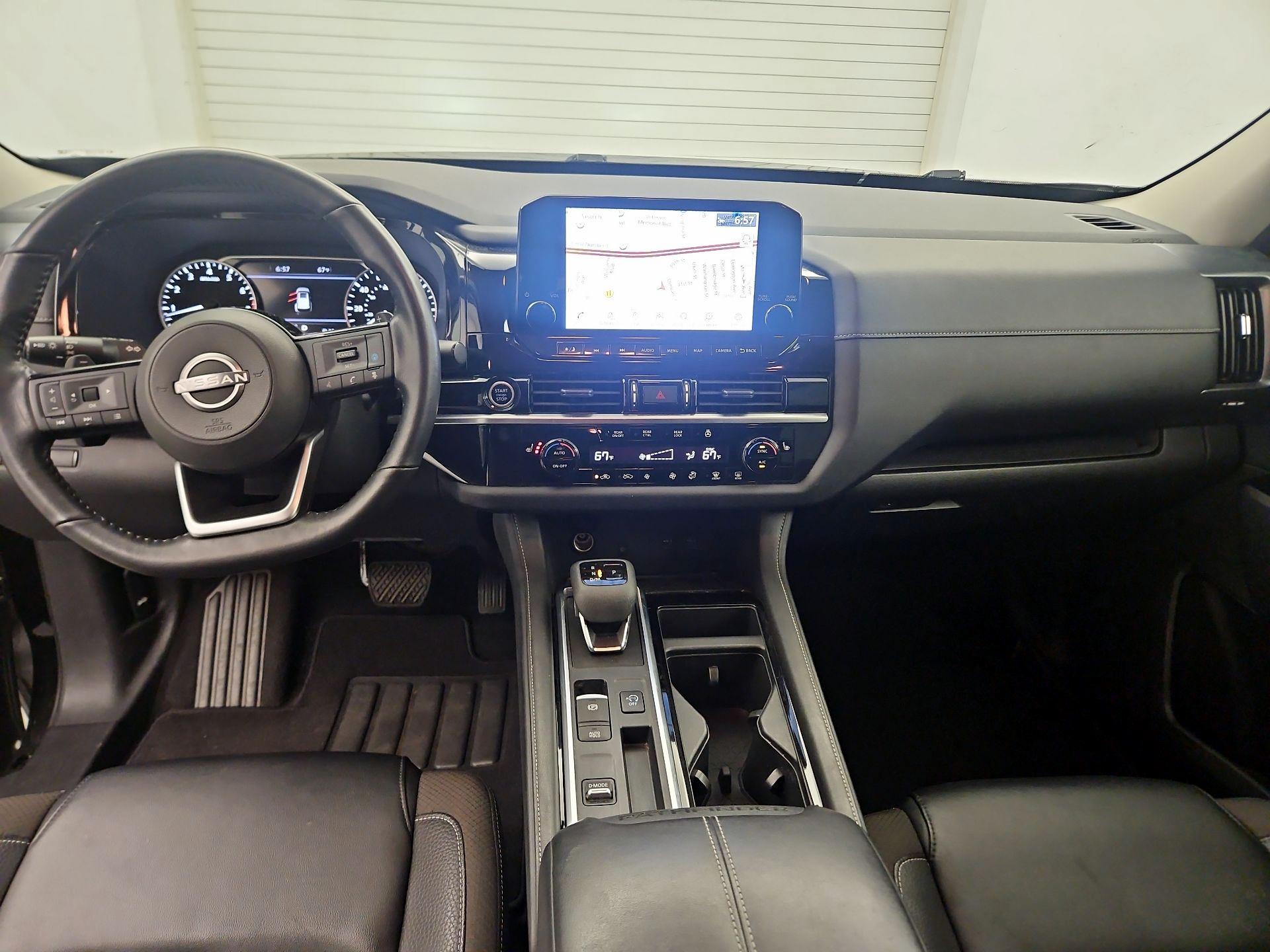 Thumbnail: 2023 Nissan Pathfinder - 9