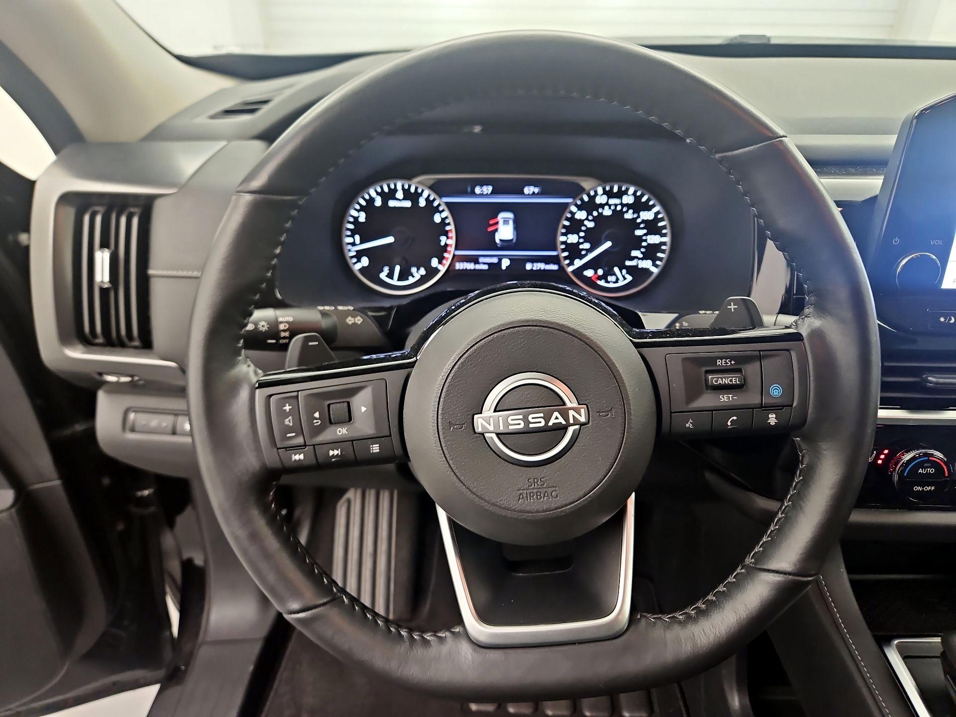 Thumbnail: 2023 Nissan Pathfinder - 10