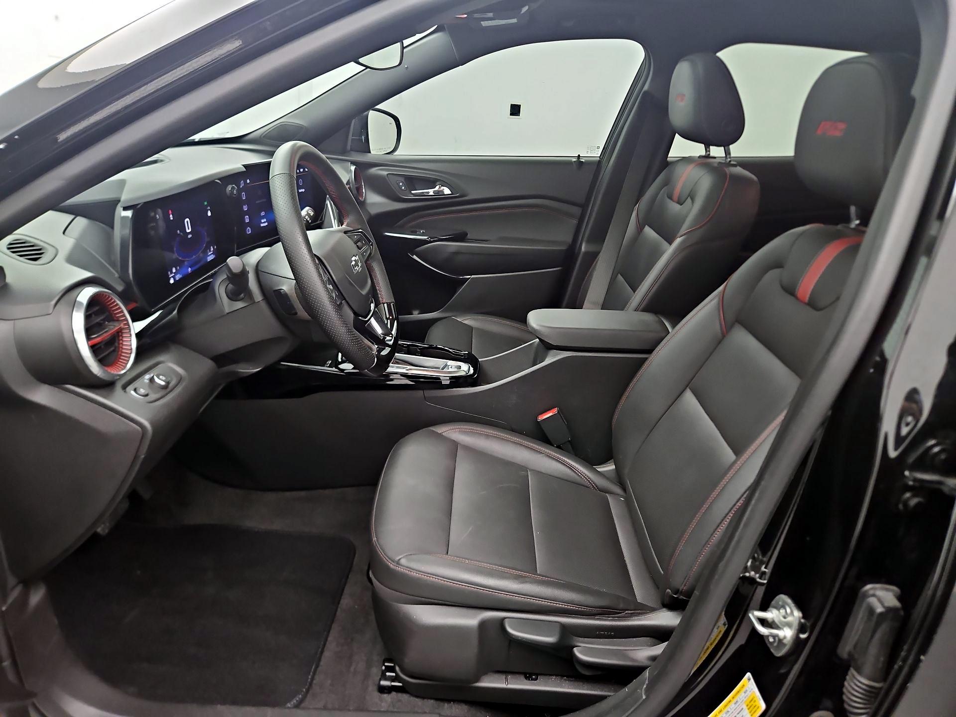 Thumbnail: 2025 Chevrolet Trax - 11