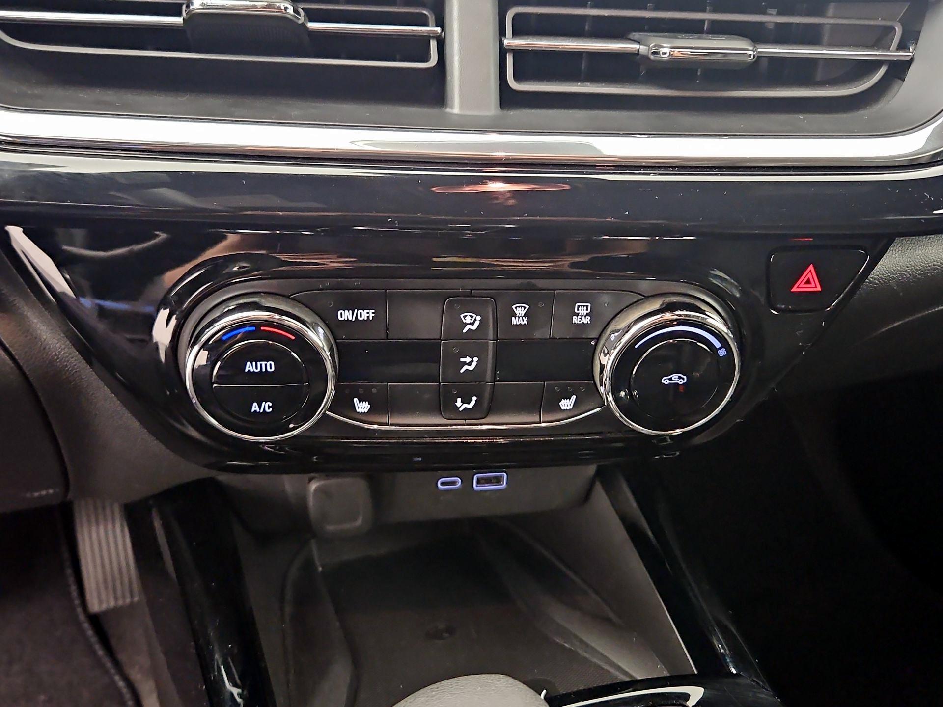 Thumbnail: 2025 Chevrolet Trax - 16