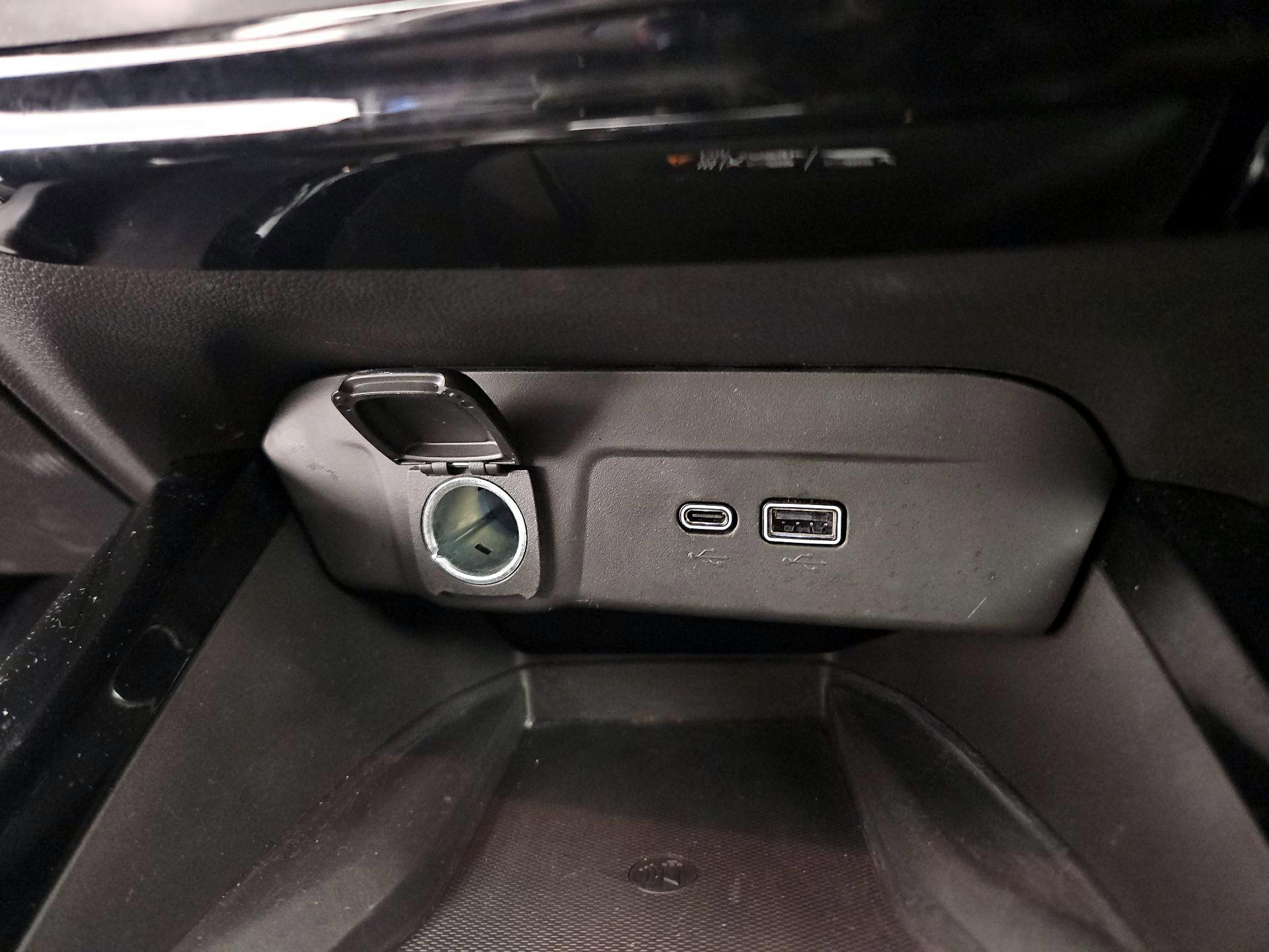 Thumbnail: 2025 Chevrolet Trax - 18