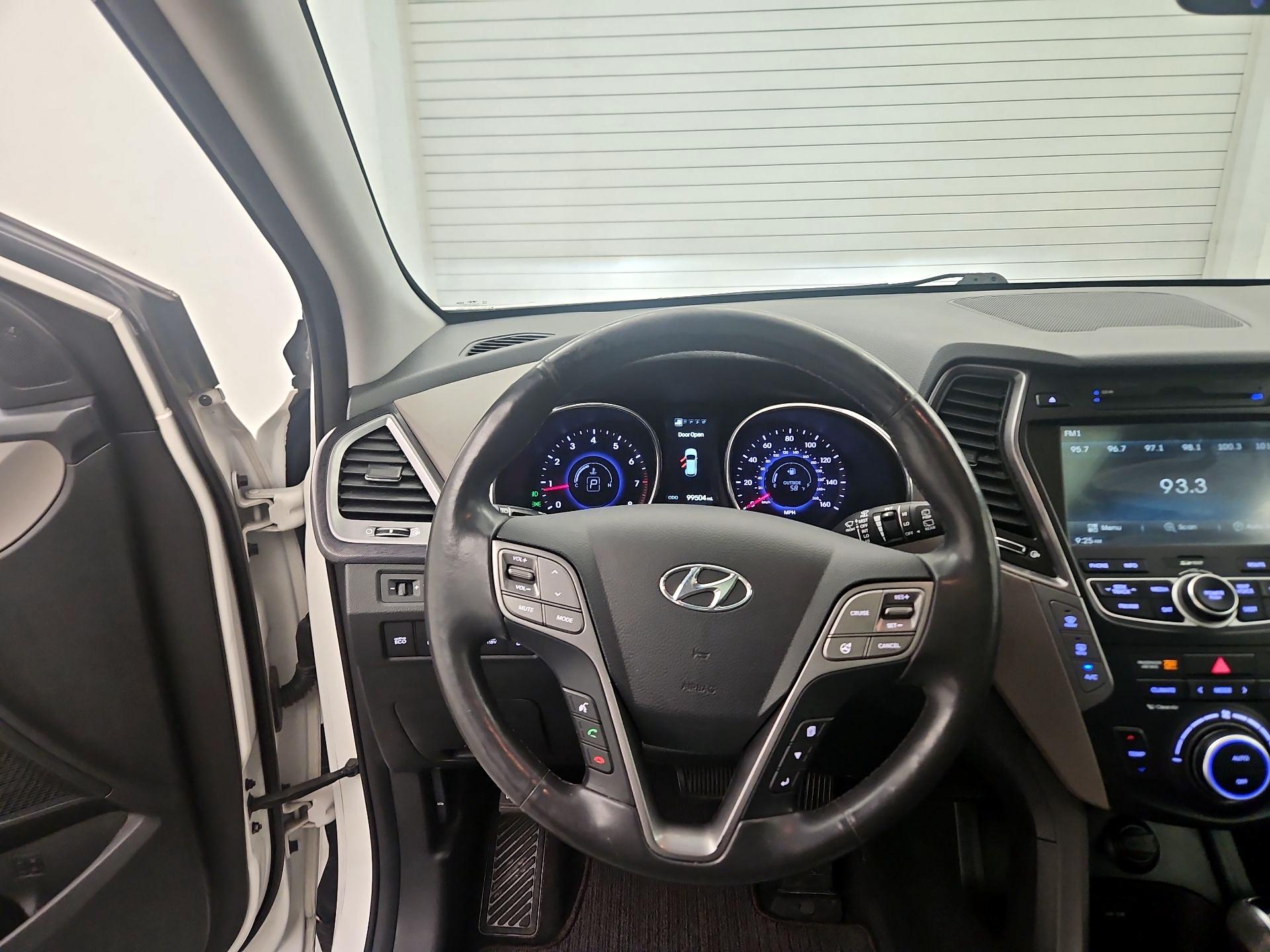 Thumbnail: 2015 Hyundai Santa Fe - 10