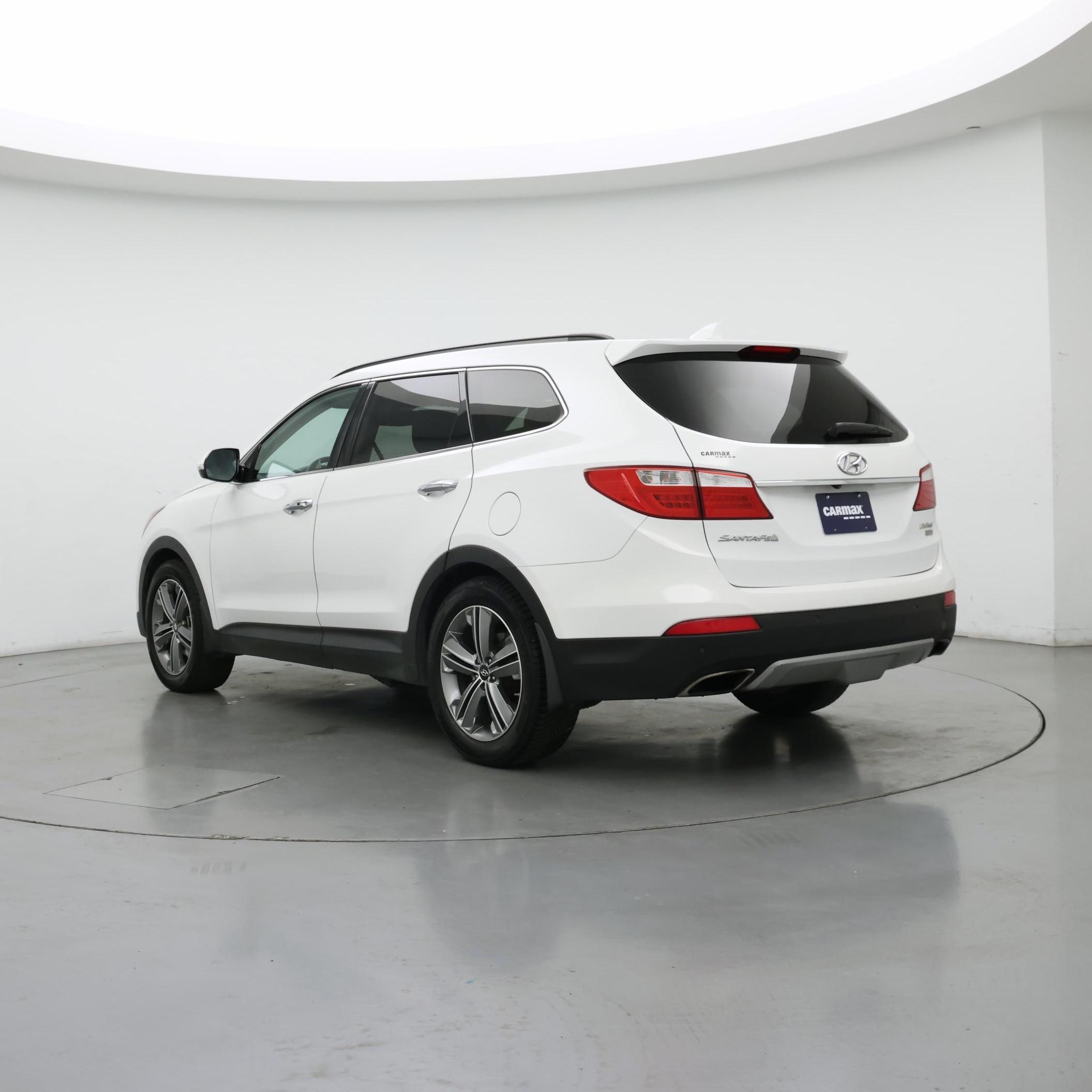 Thumbnail: 2015 Hyundai Santa Fe - 2
