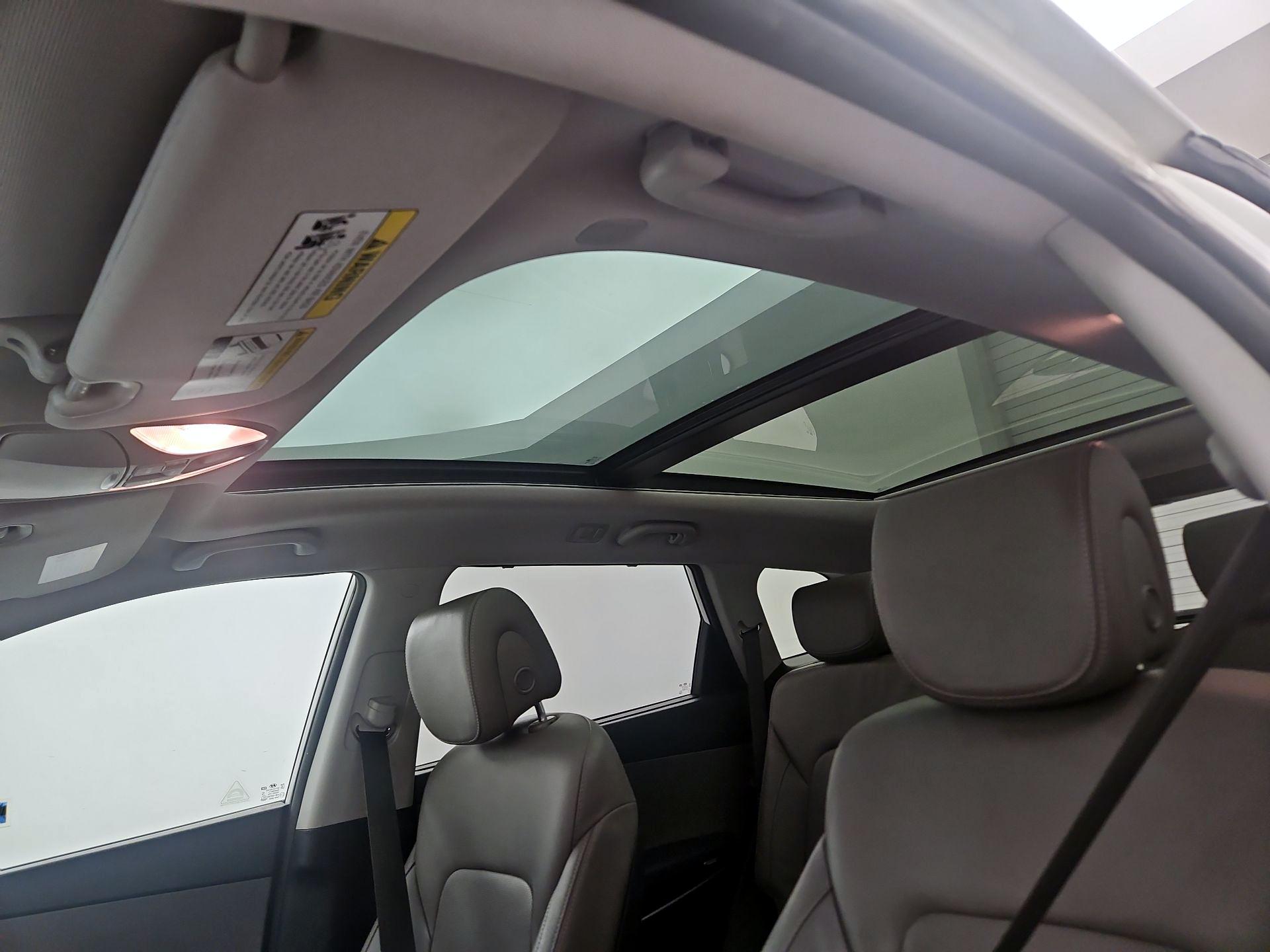 Thumbnail: 2015 Hyundai Santa Fe - 19