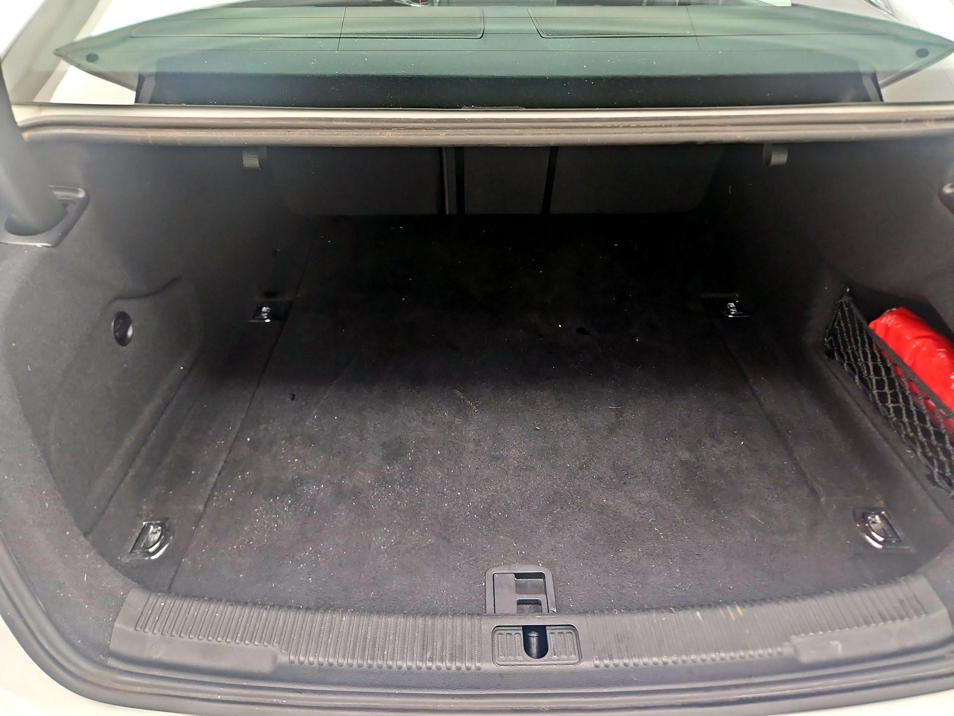 Thumbnail: 2016 Audi A6 - 16