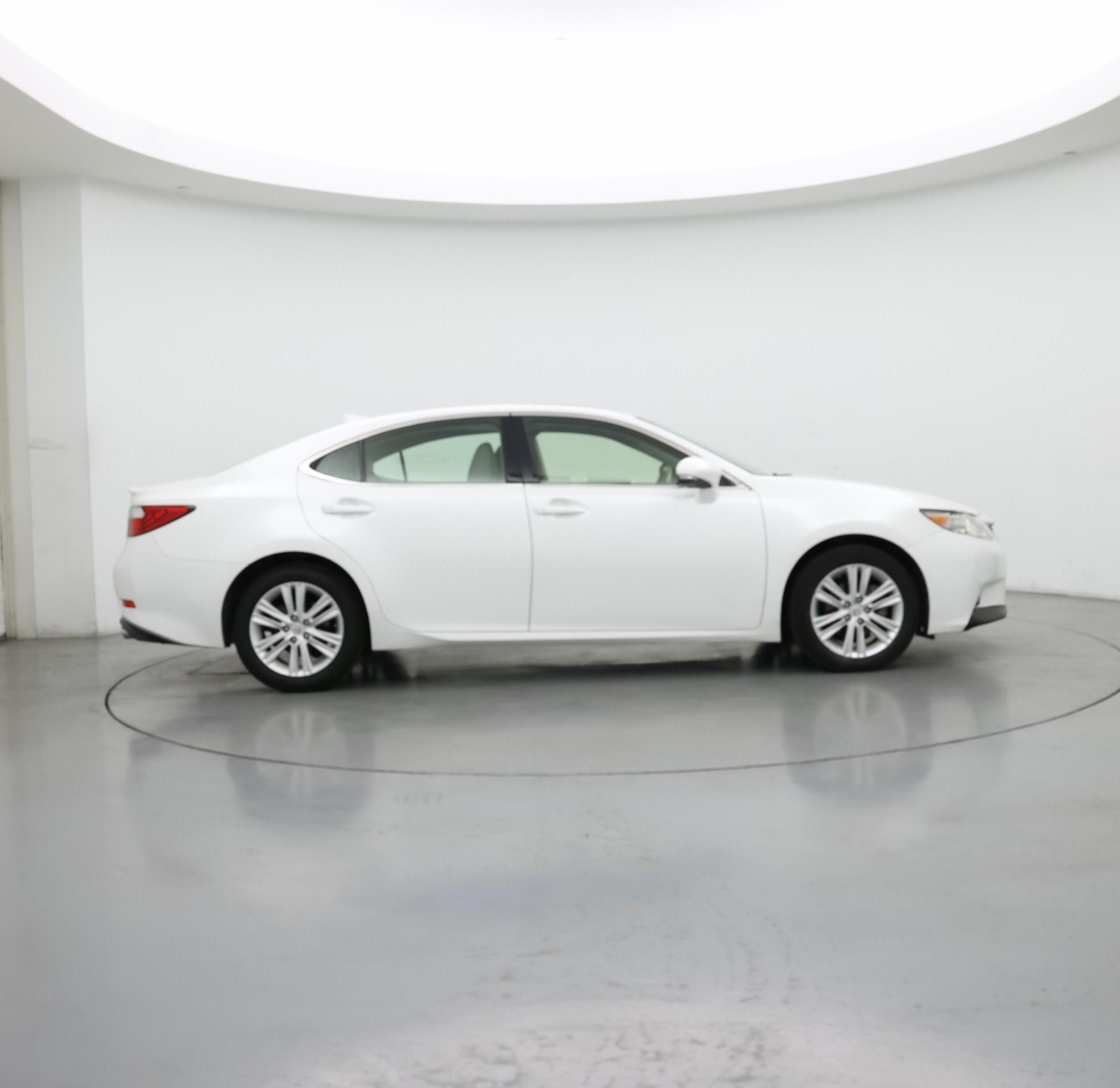 Thumbnail: 2015 Lexus ES - 7