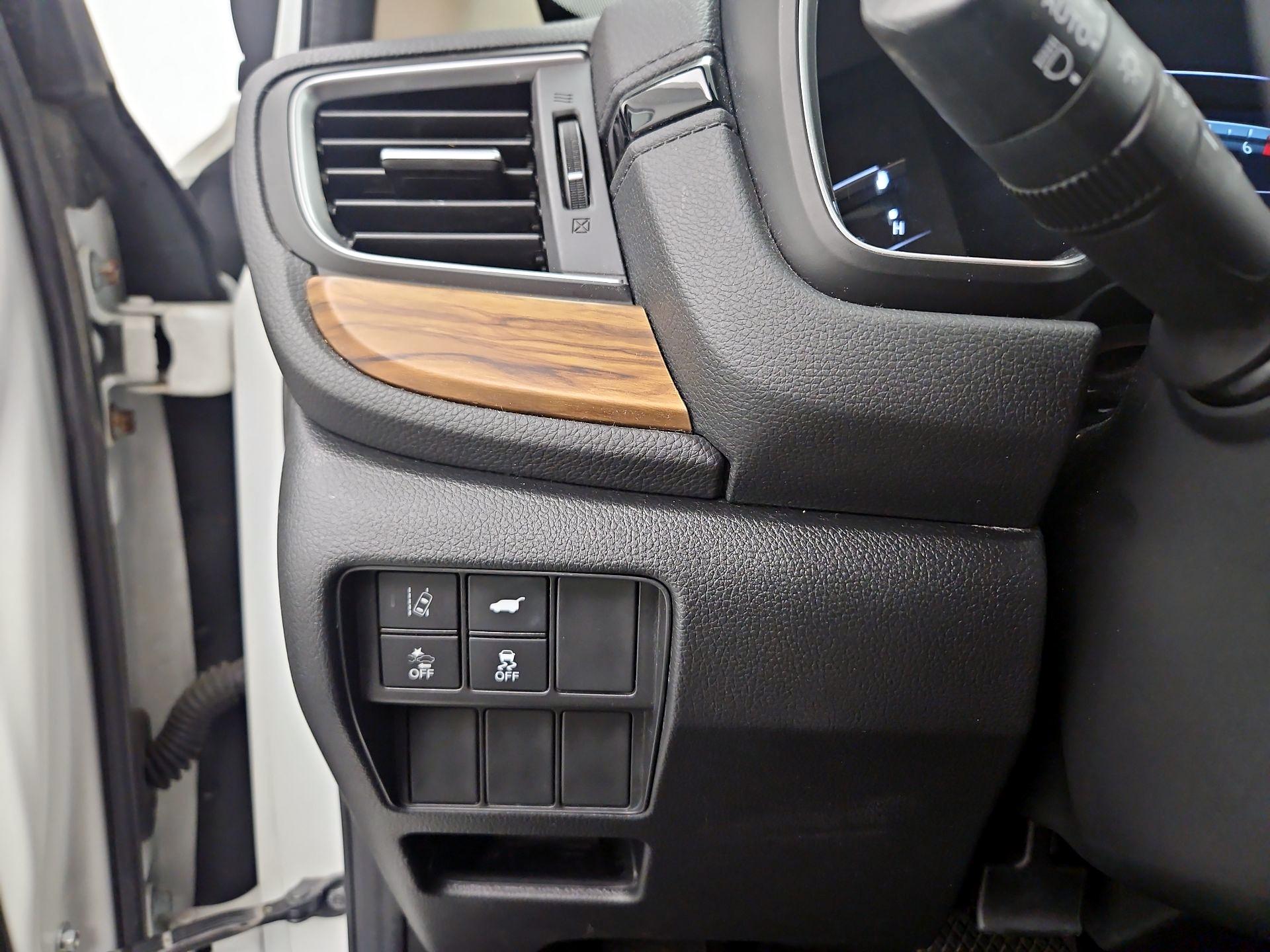 Thumbnail: 2017 Honda CR-V - 13