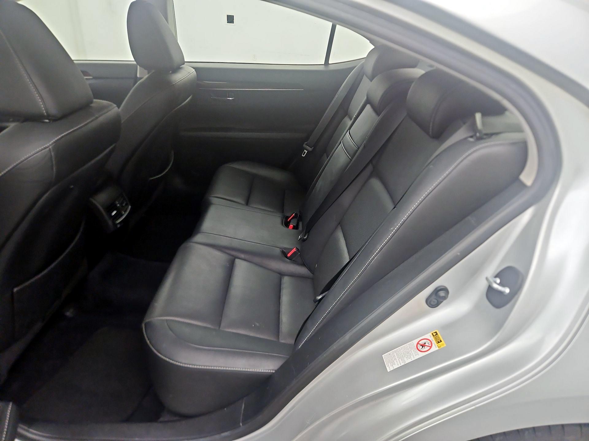 Thumbnail: 2015 Lexus ES - 20