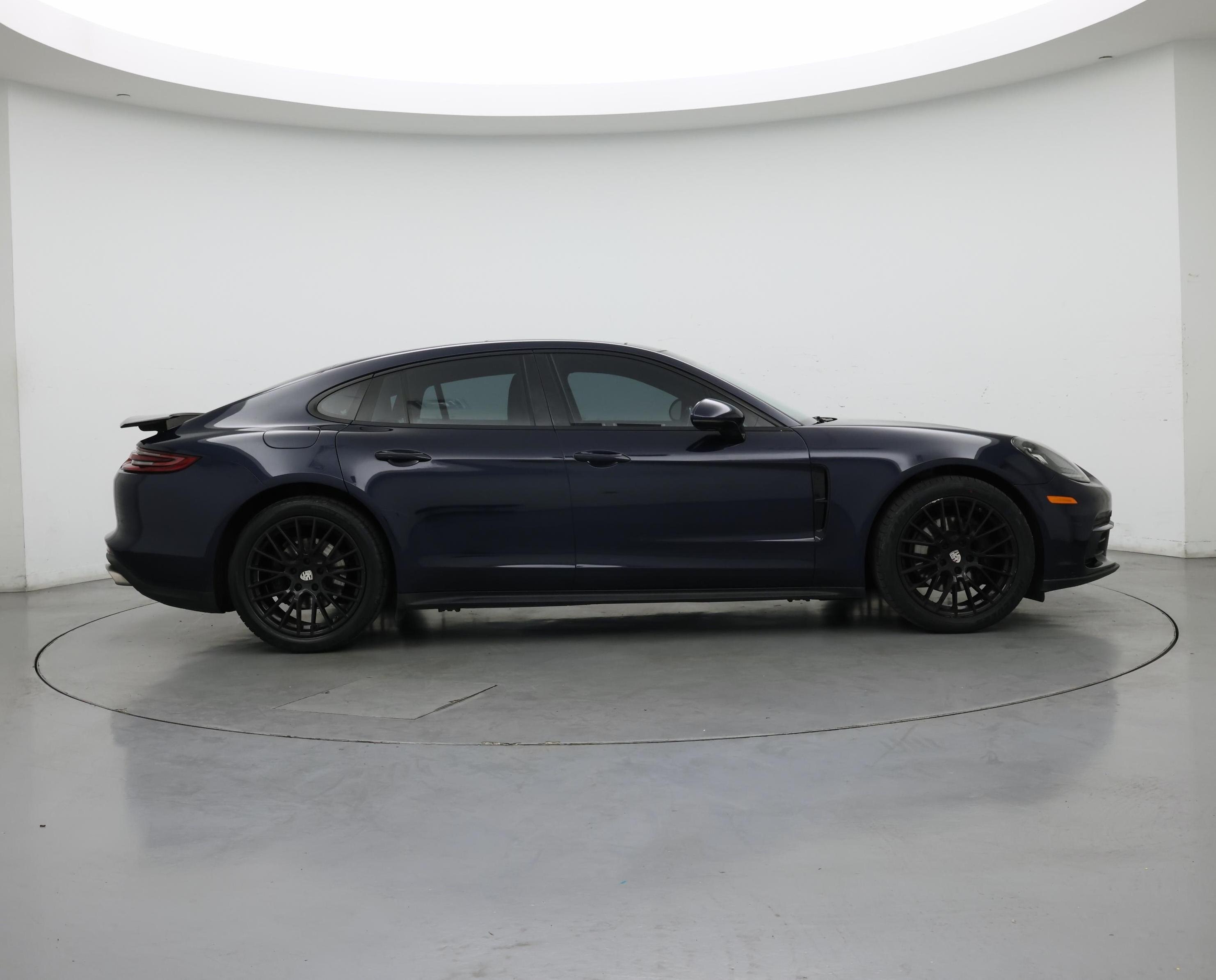 Thumbnail: 2018 Porsche Panamera - 7