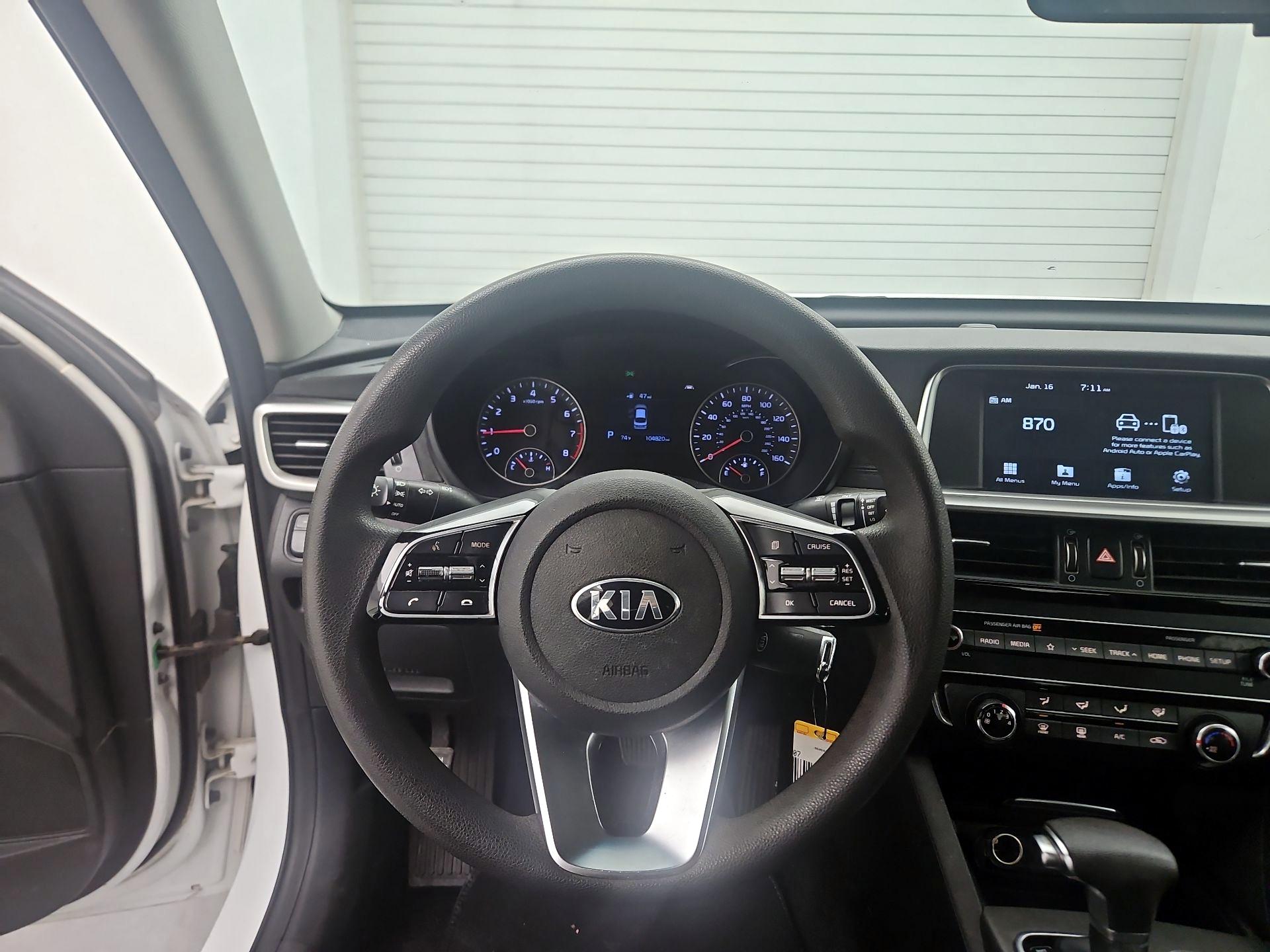 Thumbnail: 2020 Kia Optima - 10