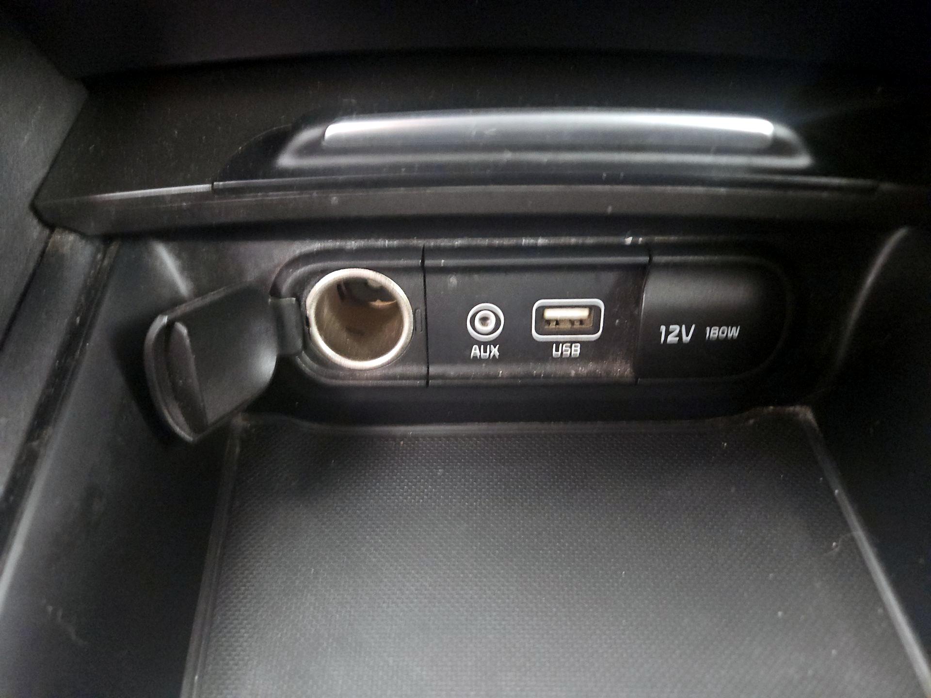 Thumbnail: 2020 Kia Optima - 18