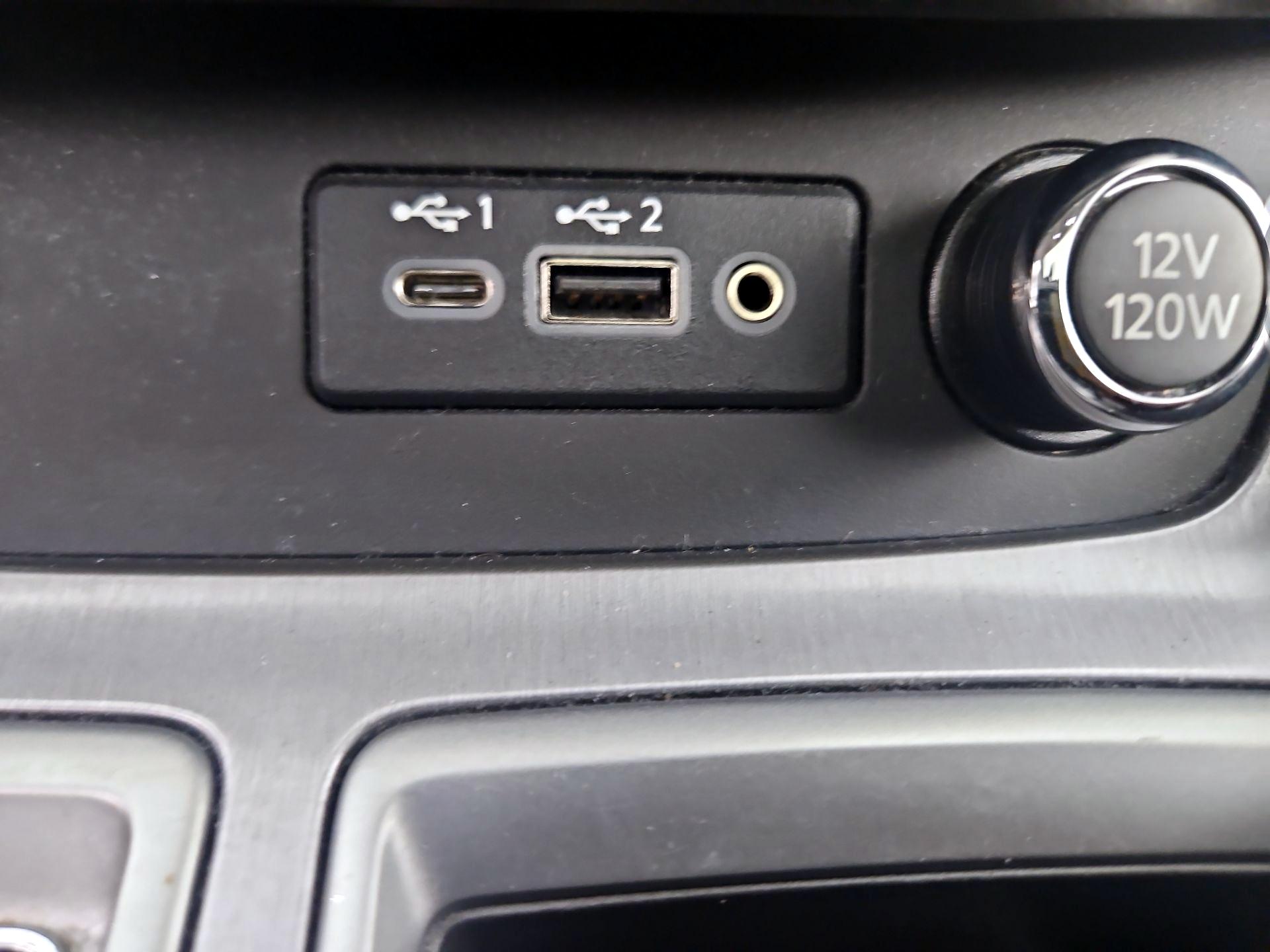 Thumbnail: 2020 Nissan Murano - 17