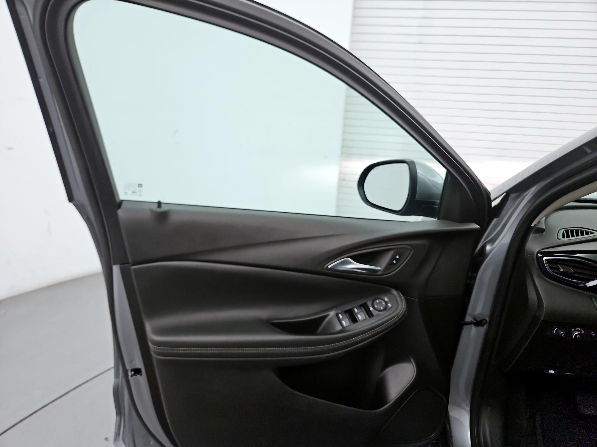 Thumbnail: 2023 Buick Encore GX - 12