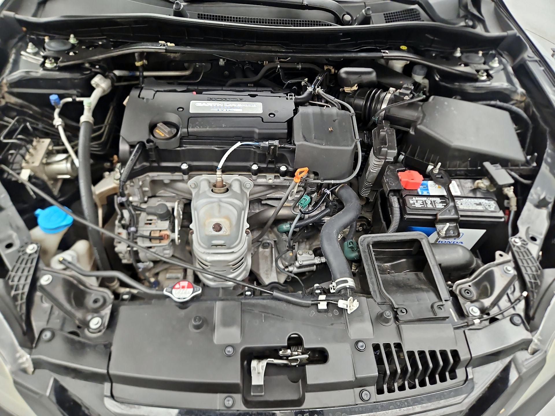 Thumbnail: 2015 Honda Accord - 17