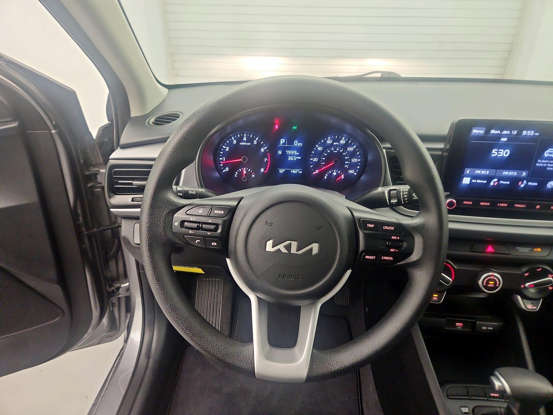 Thumbnail: 2023 Kia Rio - 10